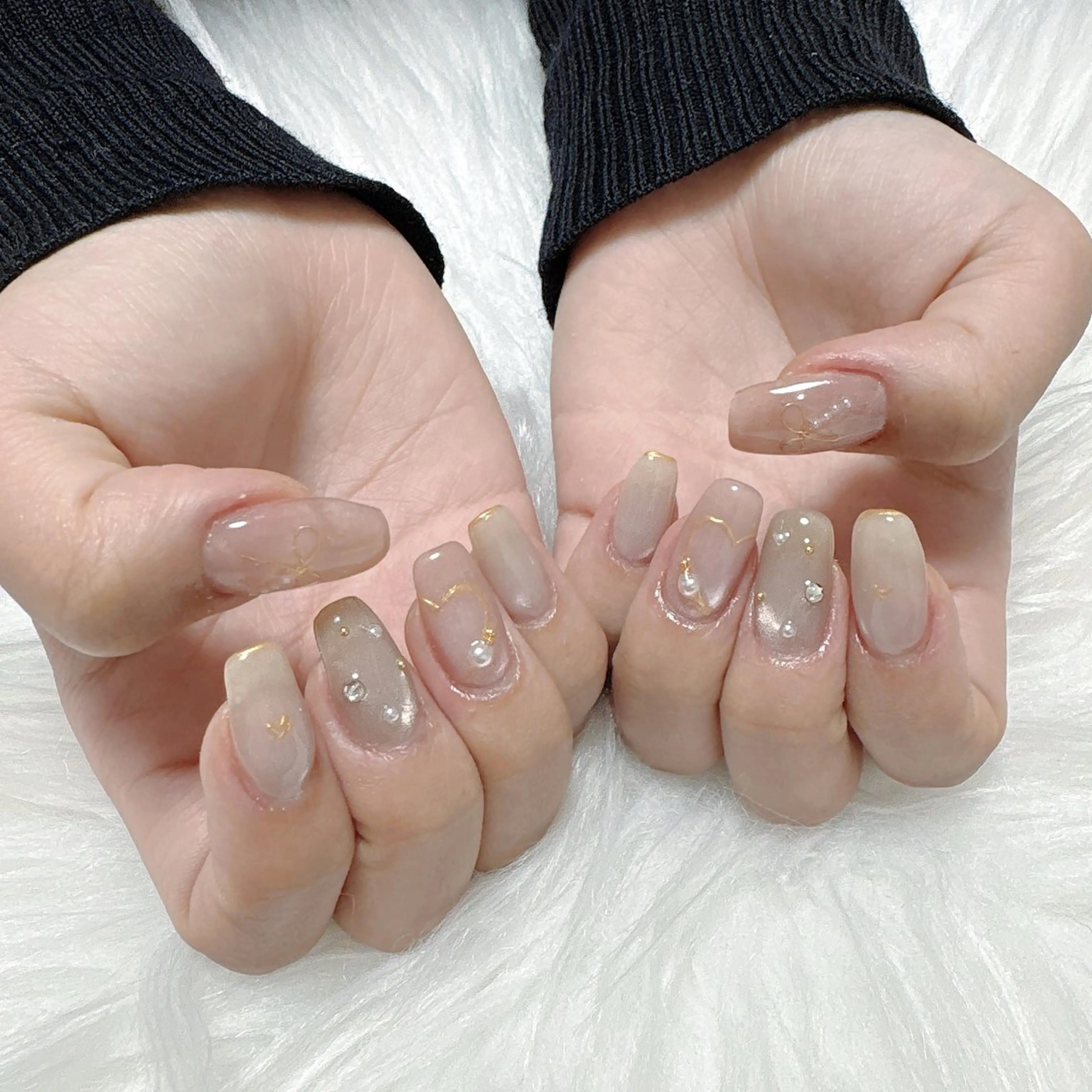 ネイル ジェルネイル ハート マグネットネイル ミラーネイル 持ち込み Total Beauty Salon Charlme所属・【早朝・深夜🉑】 Charlmeのネイルデザイン