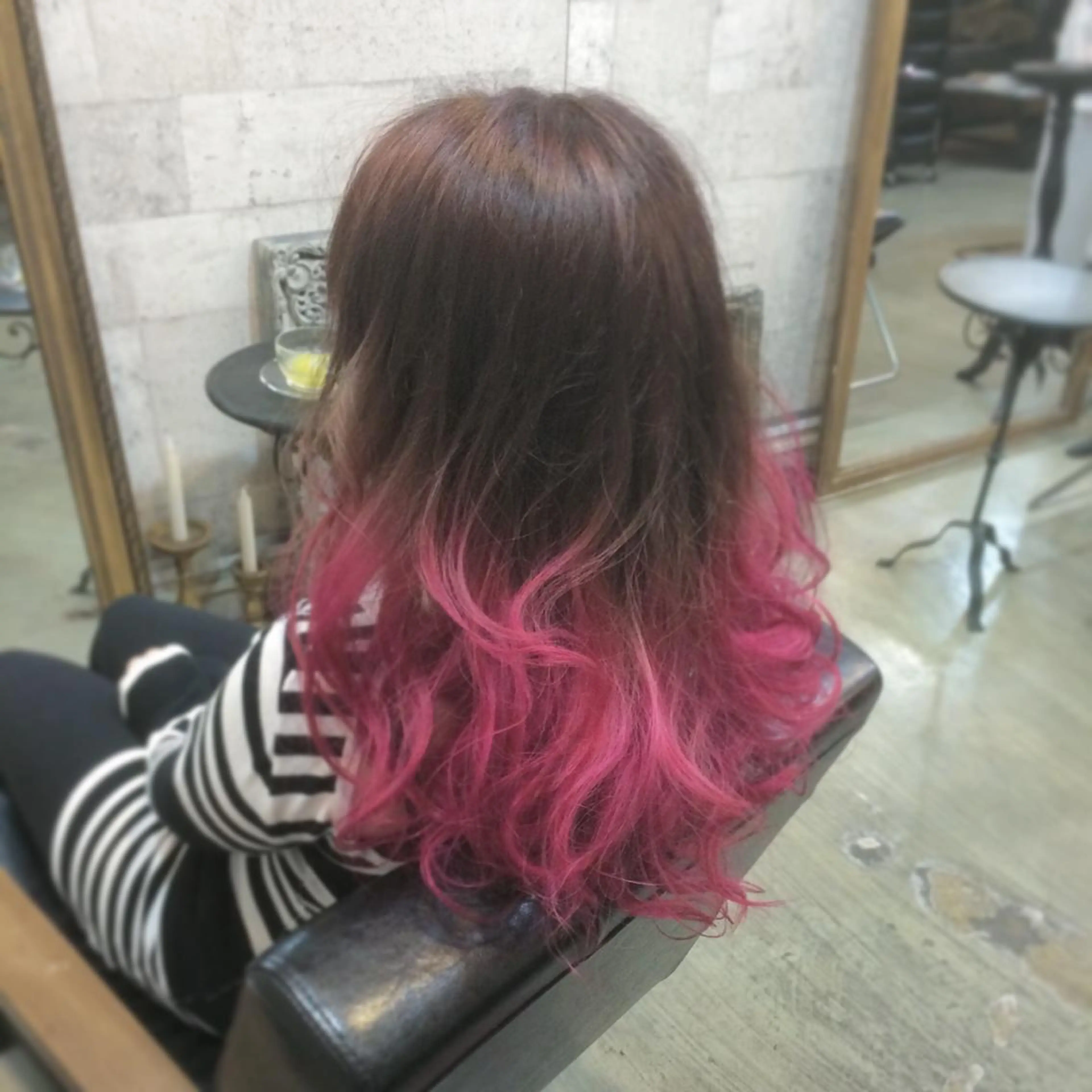 セミロング カラー ダブルカラー グラデーションカラー ピンクカラー インナーカラー/天神 ブリーチ/吉田のヘアスタイル