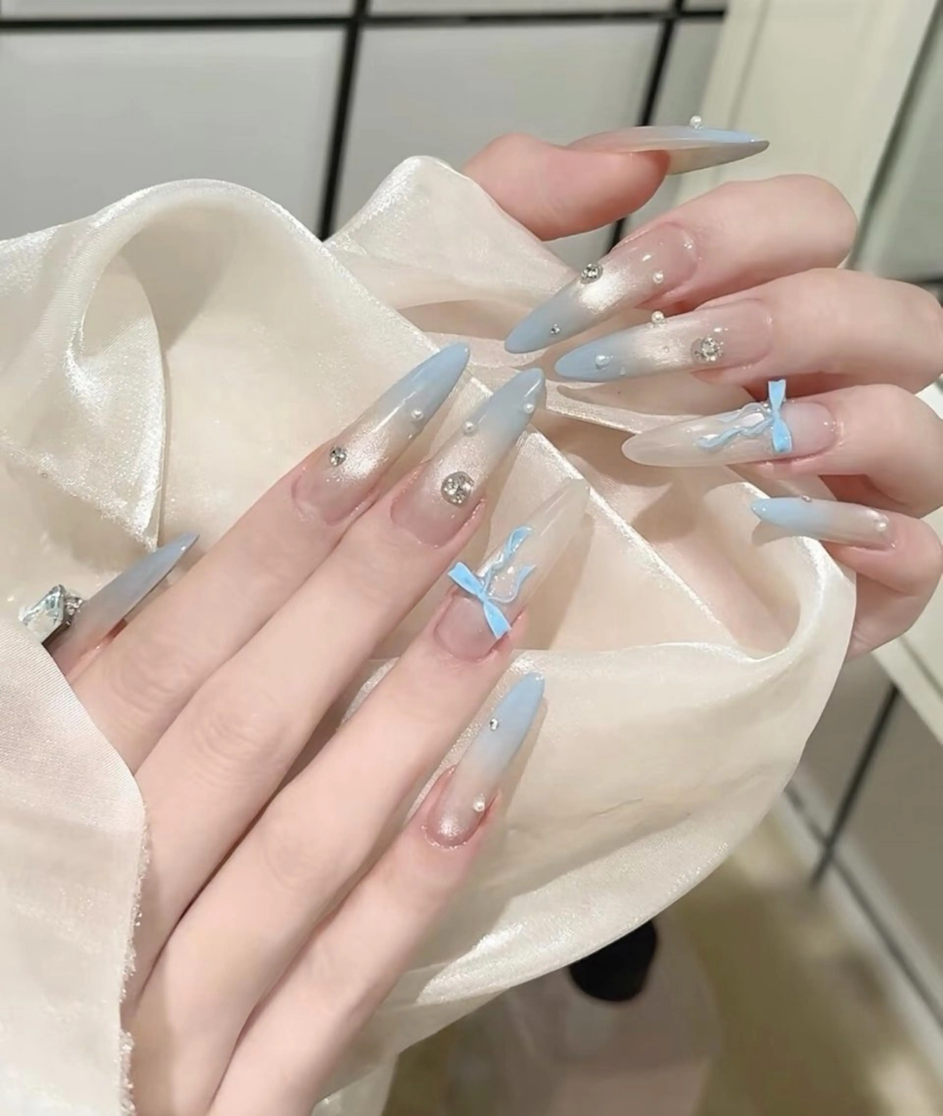ネイル フレンチネイル キラキラネイル 韓国ネイル シンプルネイル ワンホンネイル ハンドネイル MEI Nailのネイルデザイン