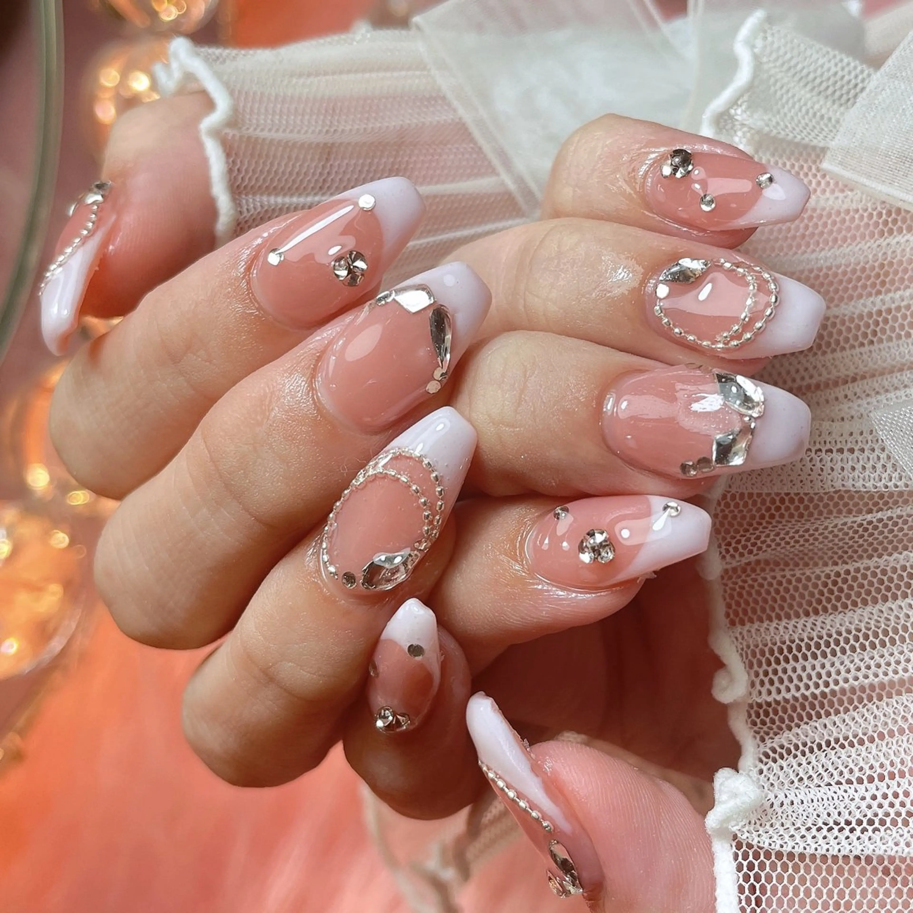 ネイル 23時まで❤︎韓国、 ワンホンネイルのネイルデザイン