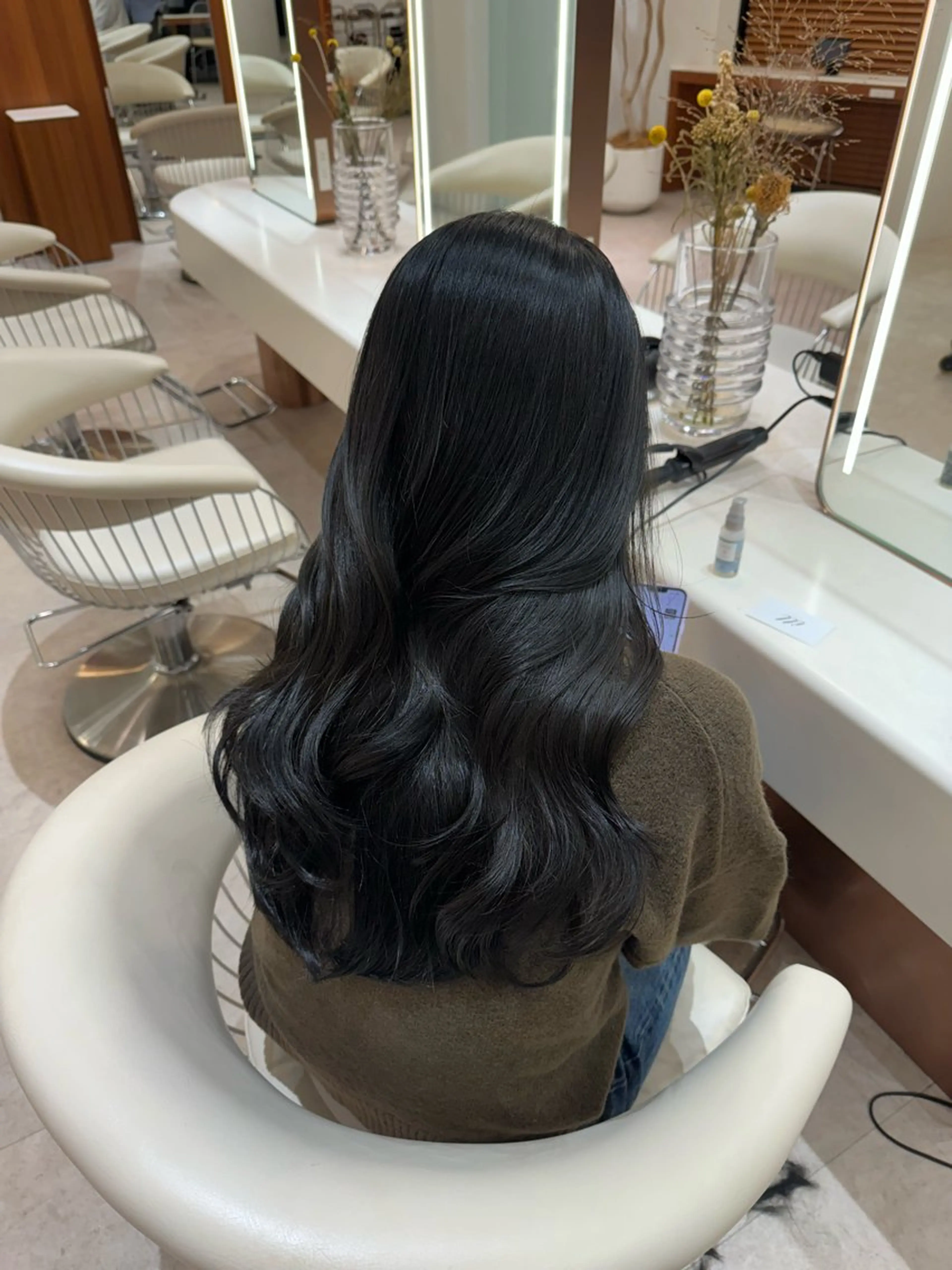 セミロング カラー ダークグレー ダークグレージュ グレージュ 韓国風ヘア レイヤーカット カット ヘアカラー トリートメント ヘアセット 韓国レイヤー🇰🇷 韓国研修◎渋谷カイトのヘアスタイル