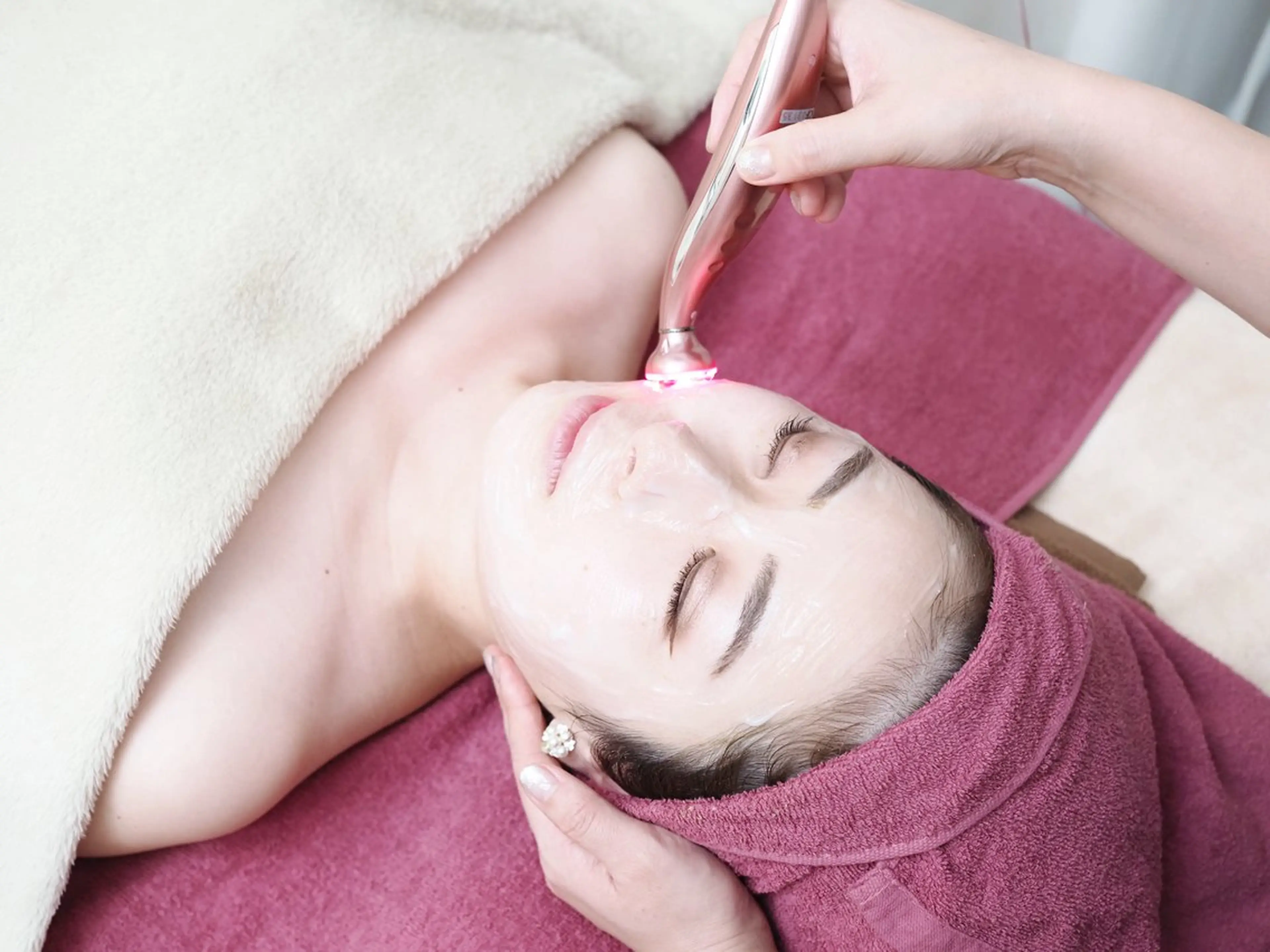 エステ ハーブピーリングMB eautySalonのエステ・リラクイメージ