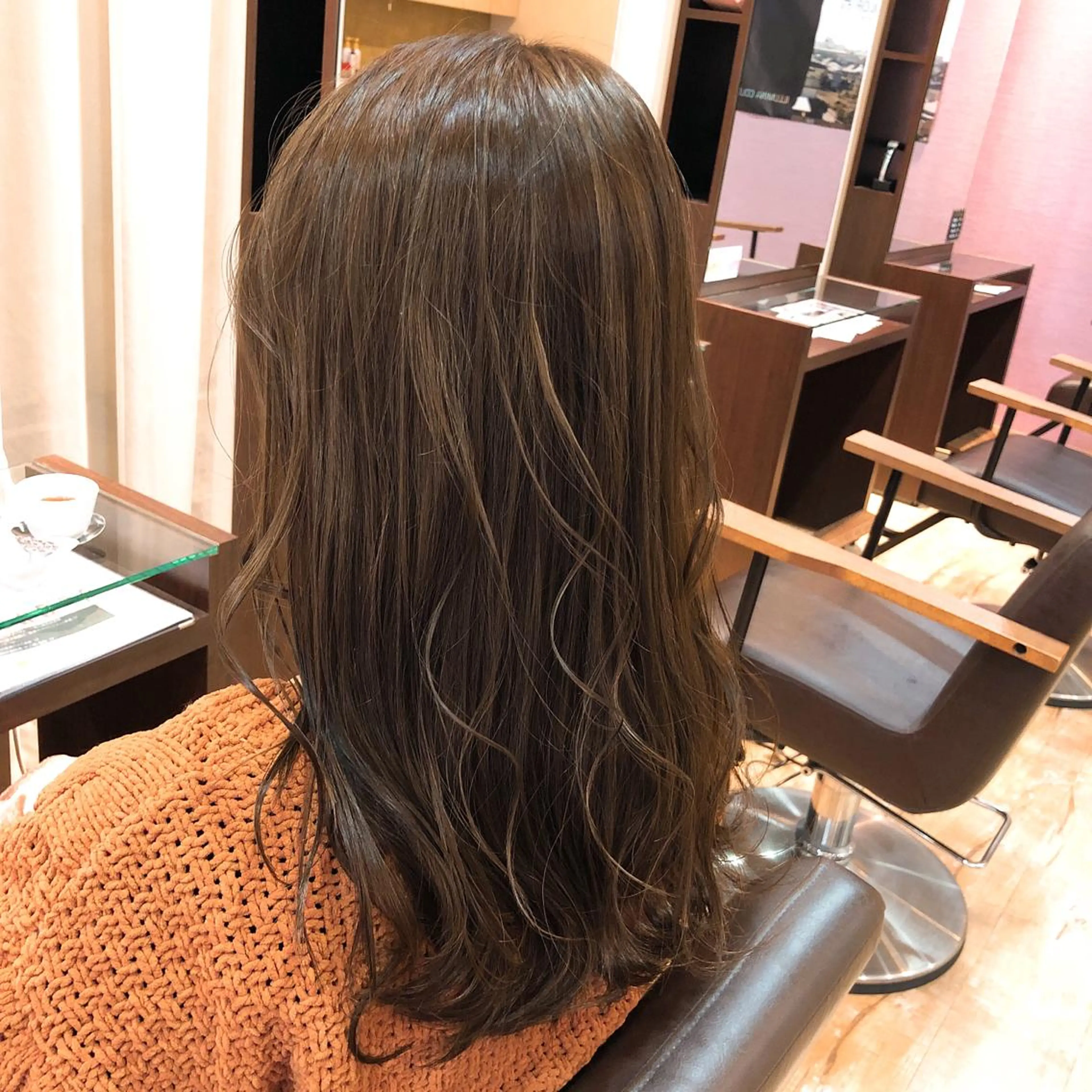 セミロング ハイライト 【寺田町】ソリハシ アキラのヘアスタイル