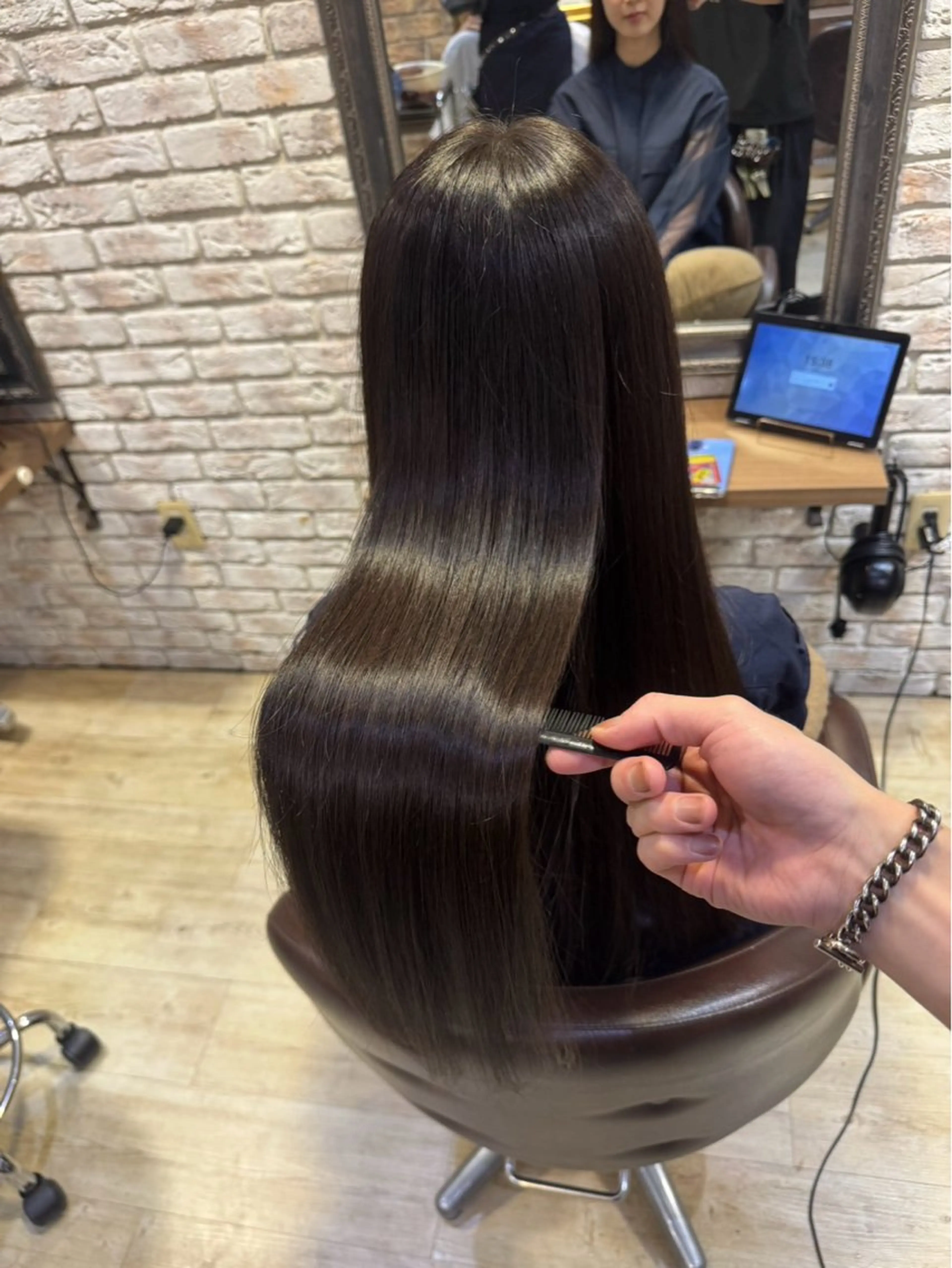 🩶minimo限定🩶カットカラー＋Aujua5stepトリートメント ⚠️補足欄必読の写真