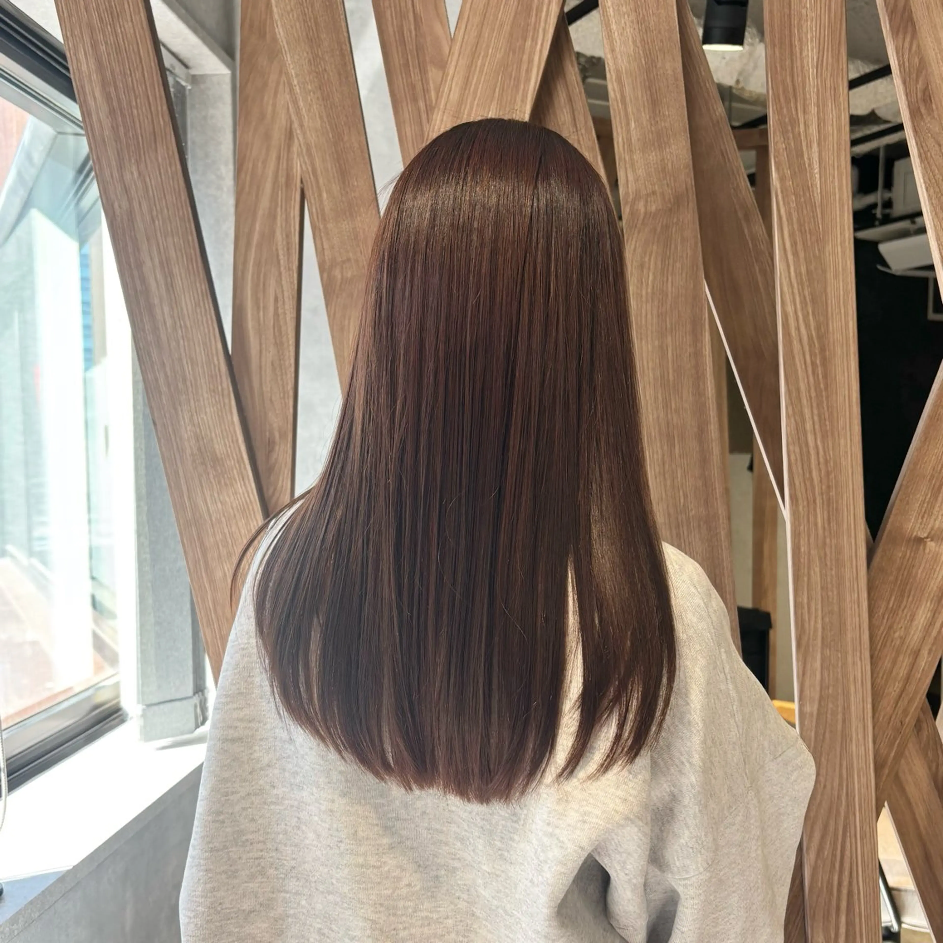 セミロング カラー ベージュカラー オレンジ オレンジベージュ カット ヘアカラー トリートメント 久力琴音''透明感 カラー''アレンジのヘアスタイル