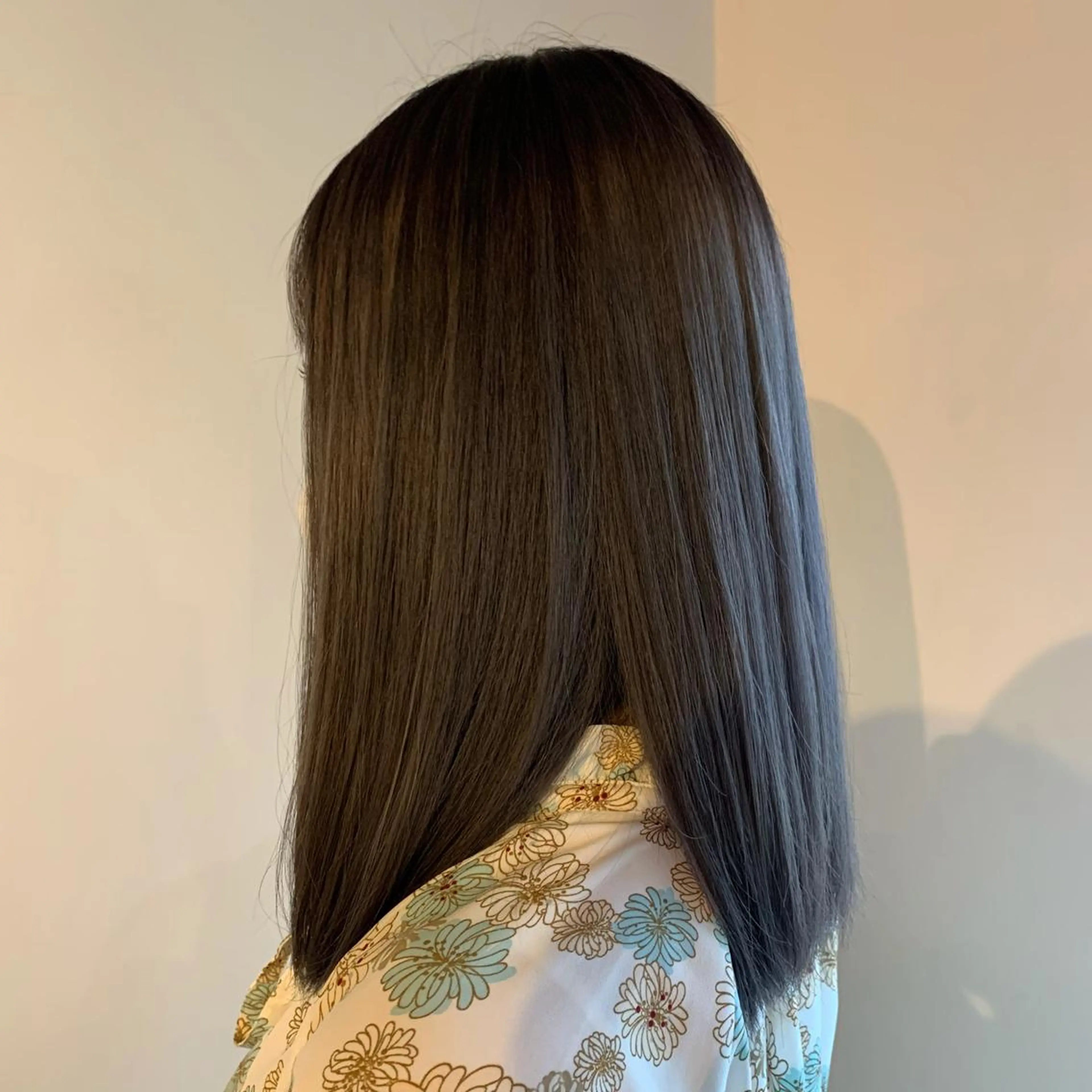 セミロング La fith hair ray 札幌店所属・顔まわり/W カラー/リョウのヘアスタイル