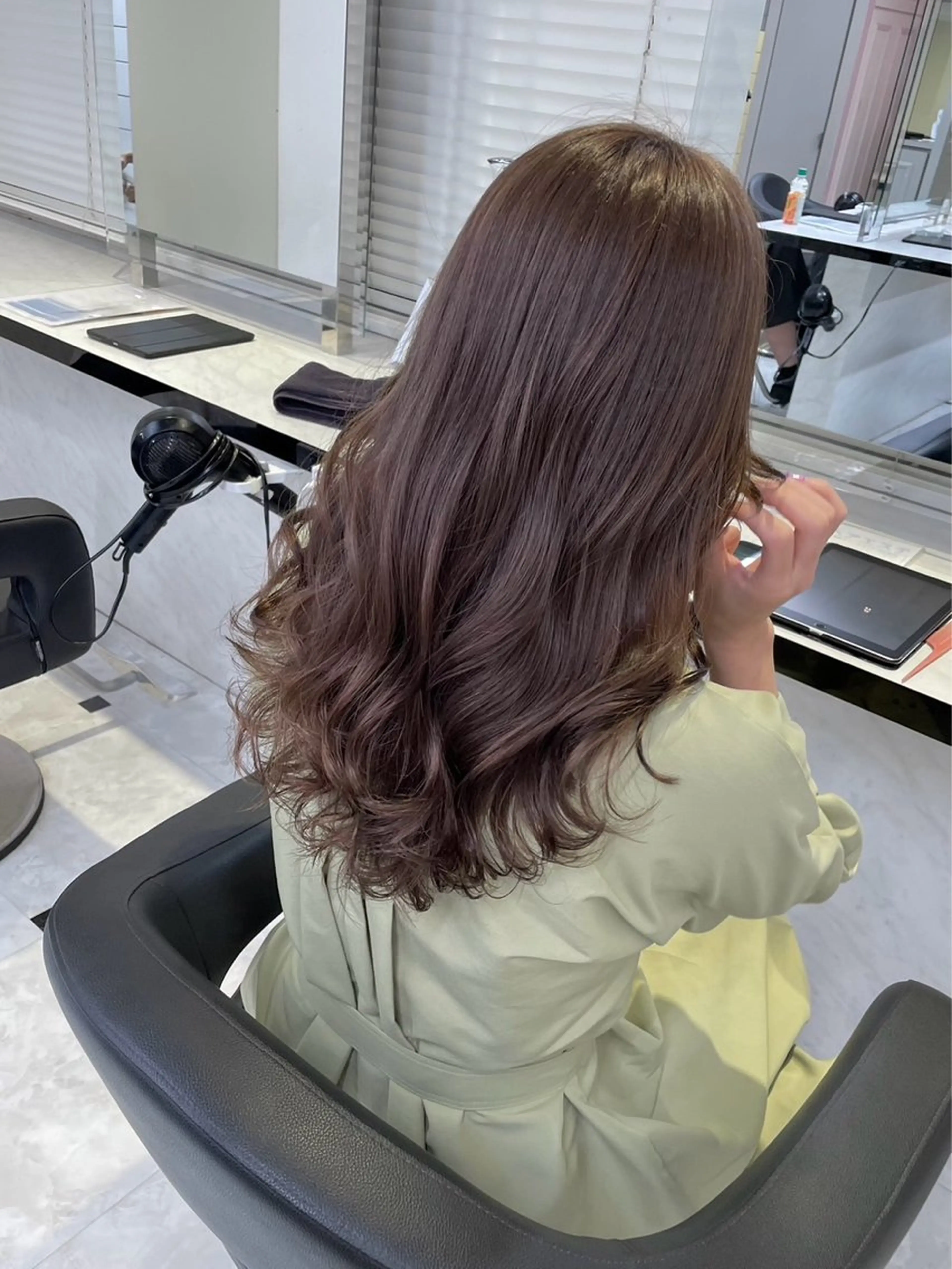 ミディアム ブラウンベージュ🤎 ブリーチなし🤎のヘアスタイル