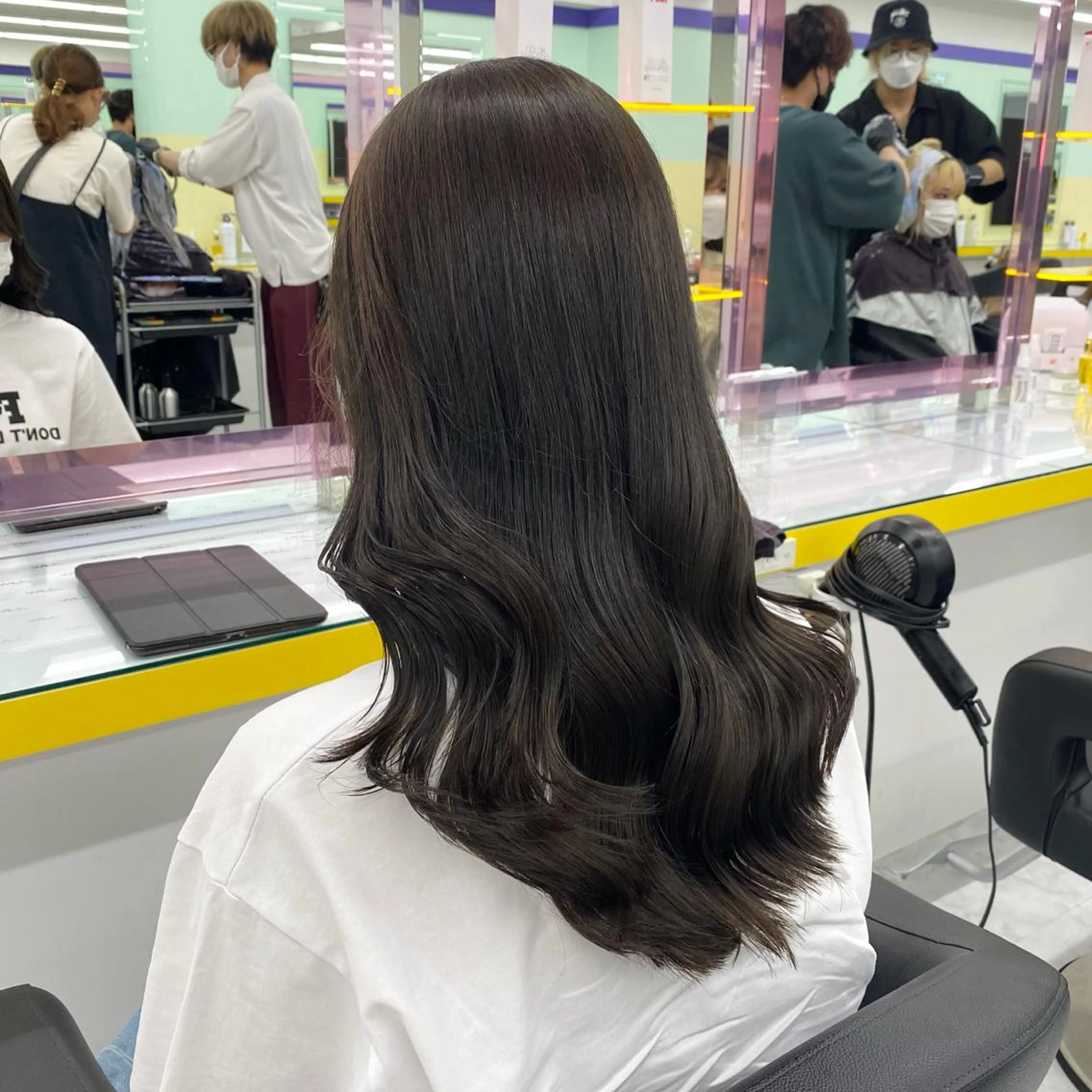 ロング カラー パーマ ヘアアレンジ メンズ キッズ ネイル マツエク・マツパ アイブロウ アッシュ アッシュグレー アッシュグレージュ グレージュ Lumo所属・💖横浜ブリーチなし 💖MIHOのヘアスタイル