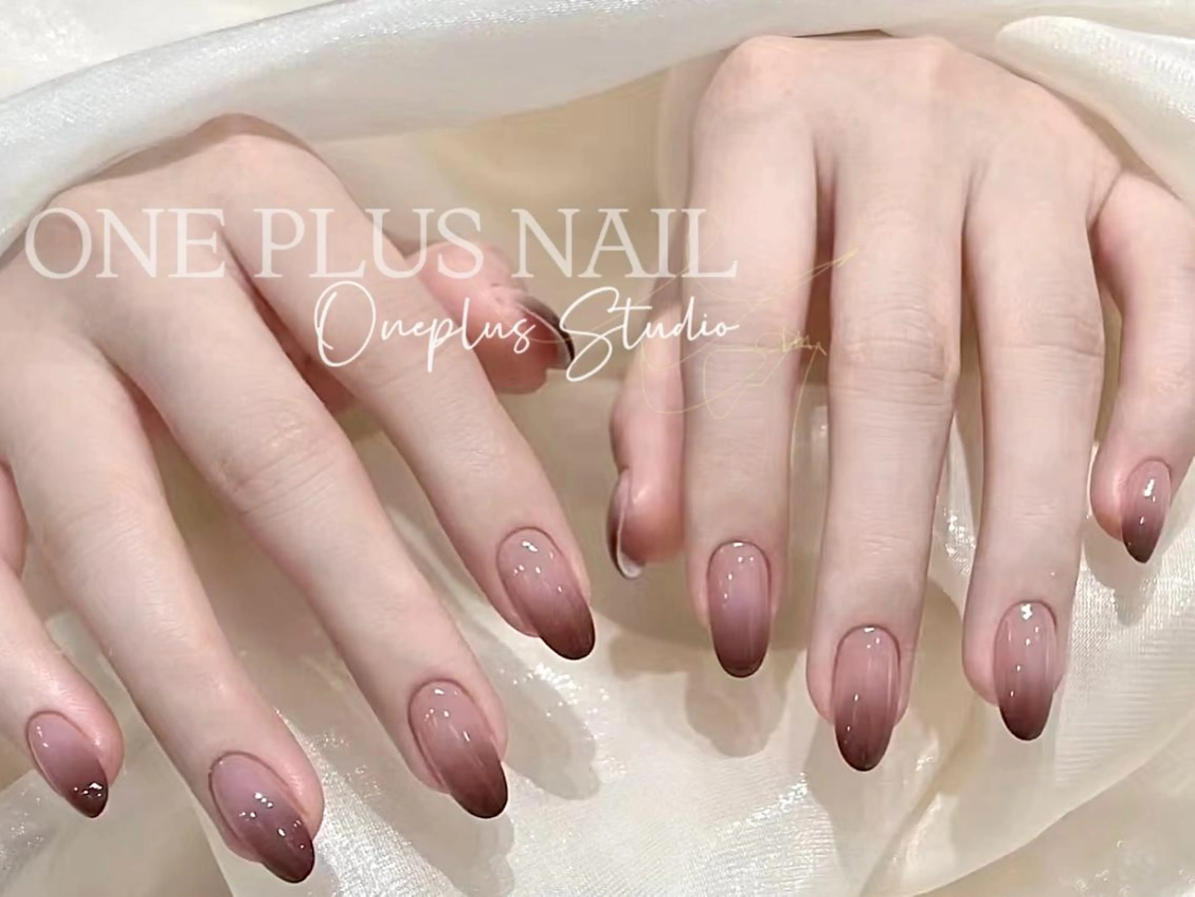 ネイル アートネイル オーロラネイル ガーリー キラキラネイル 韓国ネイル One plus StudioNailのネイルデザイン