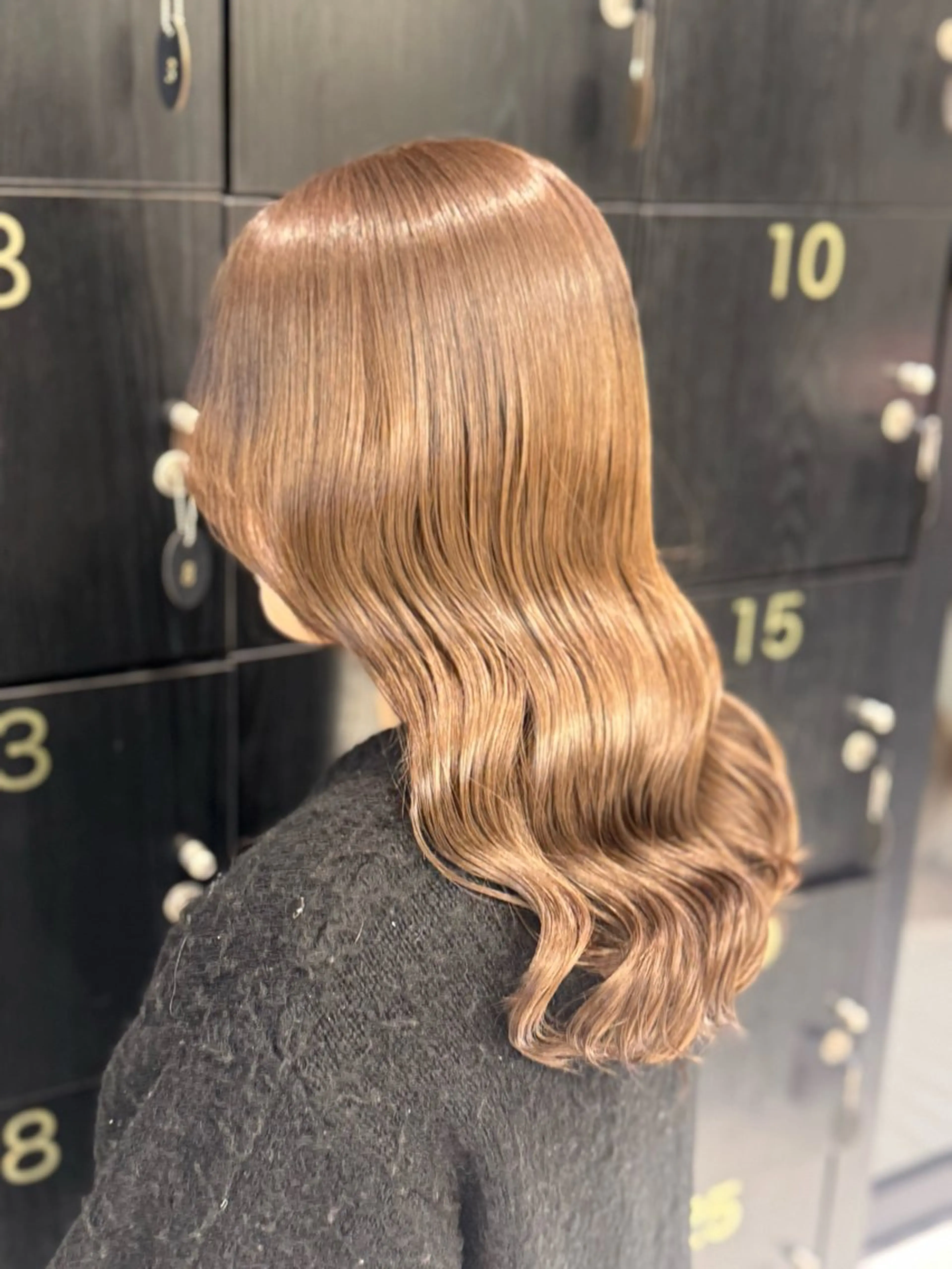 セミロング 伊藤 柚奈のヘアスタイル