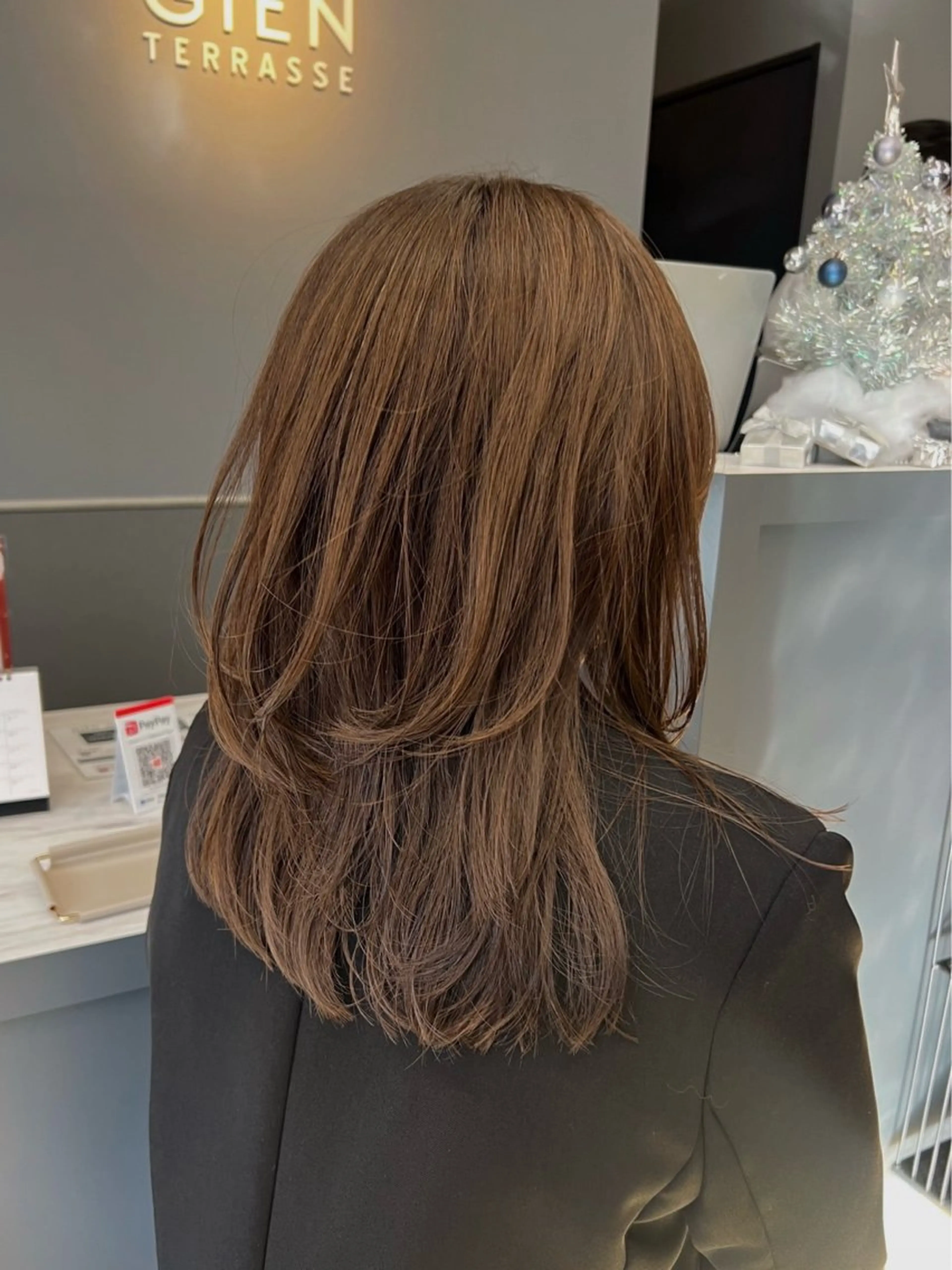 カラー 真下 瑞歩のヘアスタイル