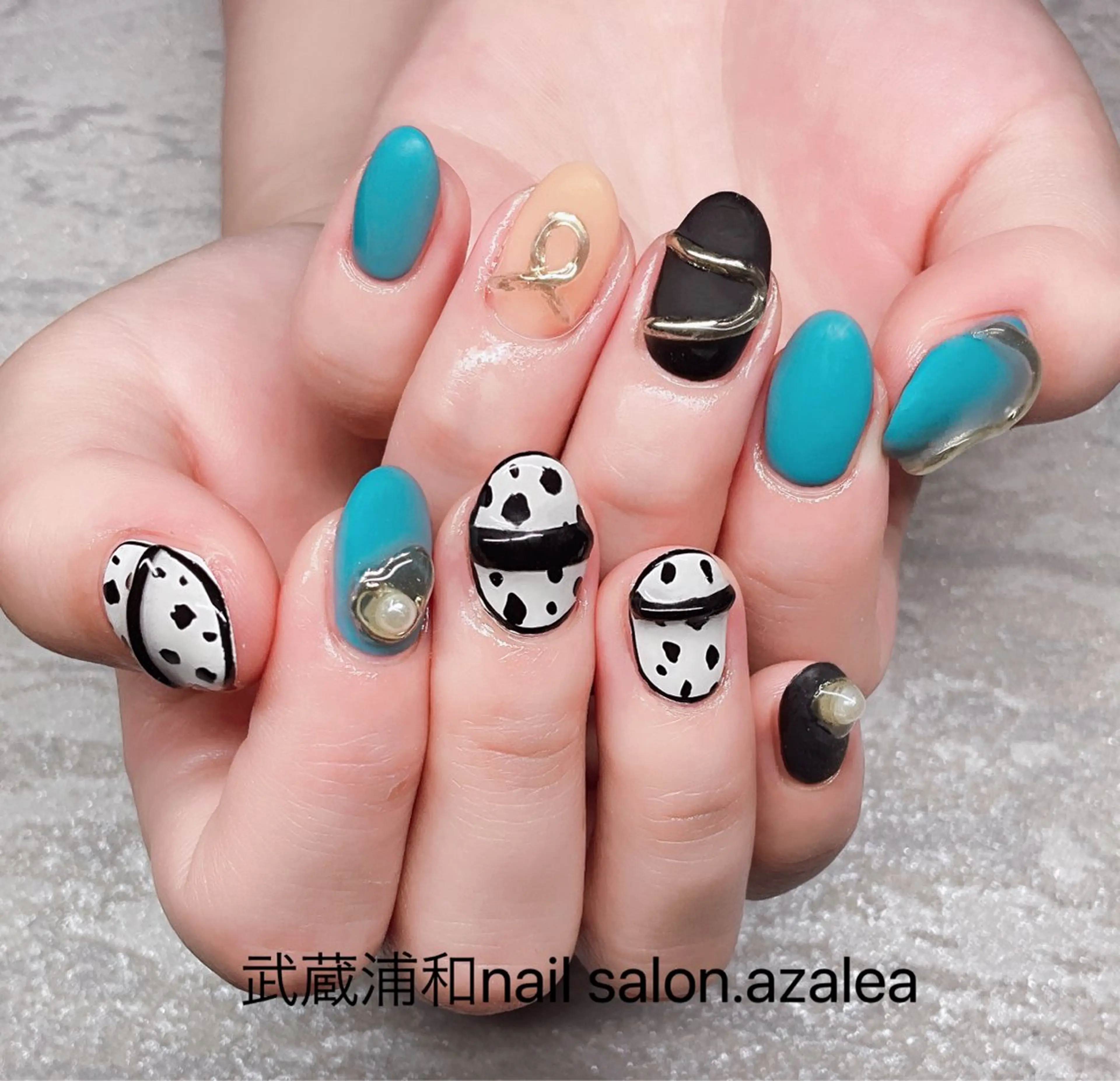 ネイル ハンドネイル R inのネイルデザイン