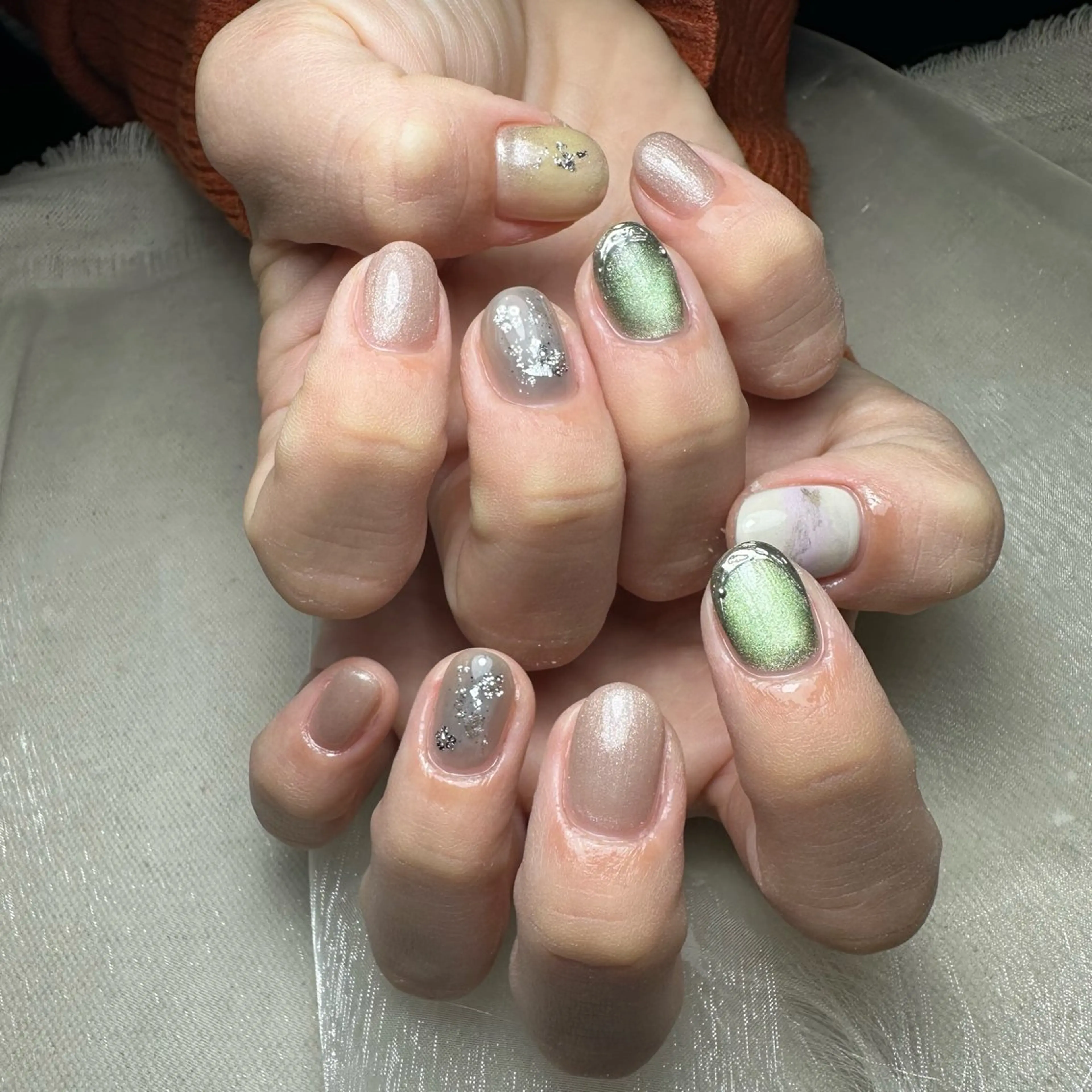 ネイル ハンドネイル repos~ルポ~所属・里見 麗のネイルデザイン