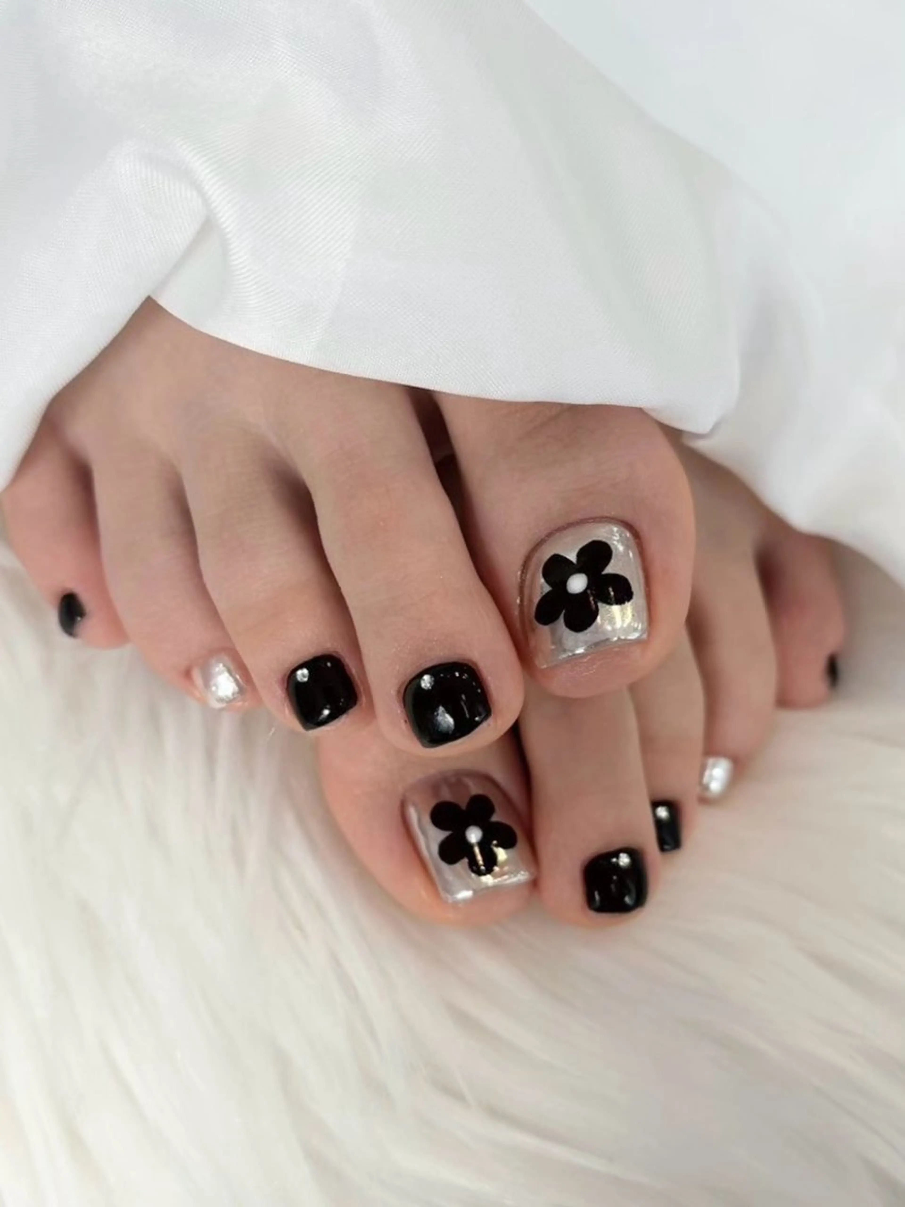 ネイル フットネイル Monart moeのネイルデザイン