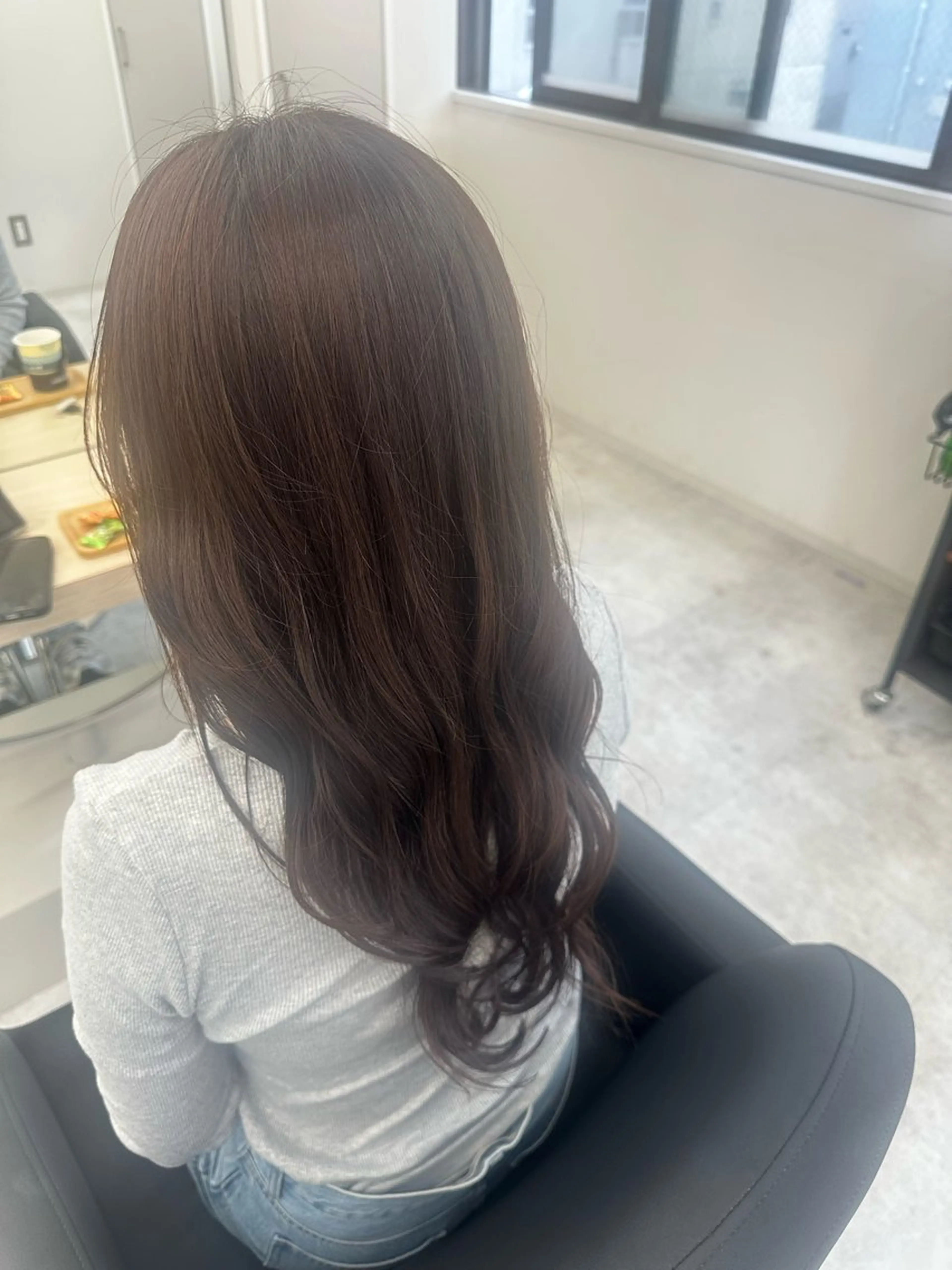 ロング カラー MOE ~ EIGHT ~のヘアスタイル