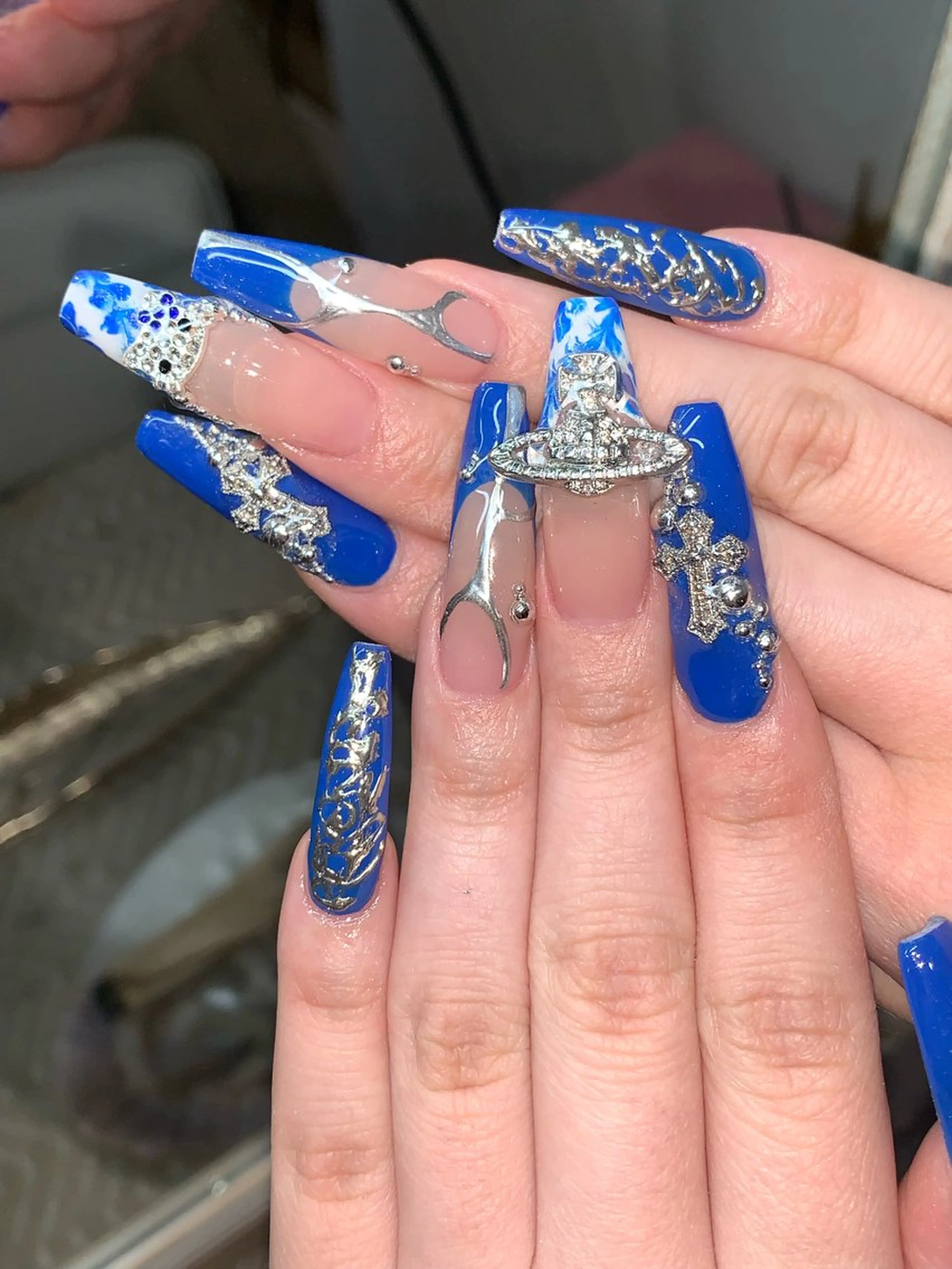 ネイル ハンドネイル NES NAIL所属・さゆり￤推しキャラ ￤ロングネイル🩷のネイルデザイン