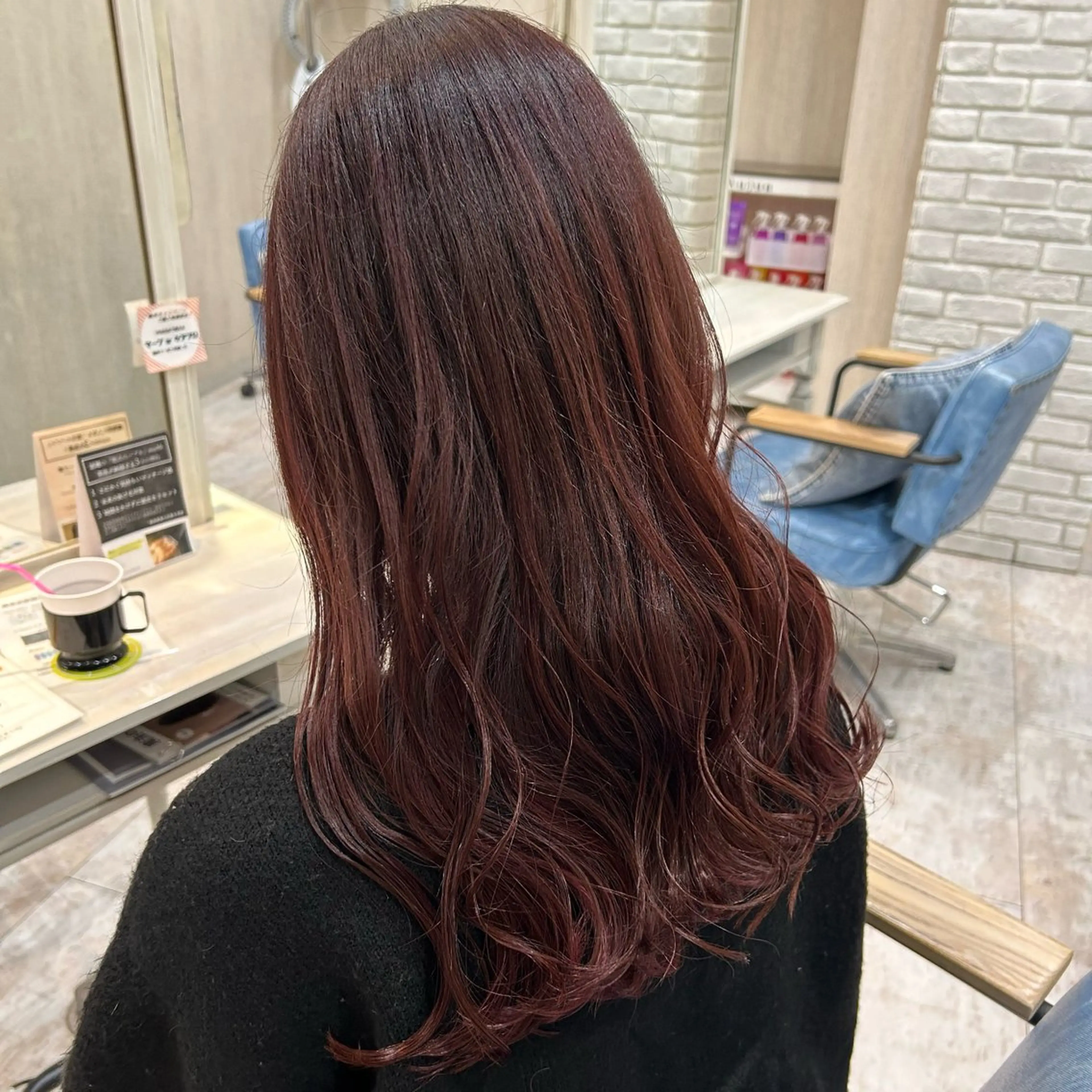 セミロング カラー カット ヘアカラー トリートメント 🫧透け感⋆艶髪💎 山口アヤカのヘアスタイル