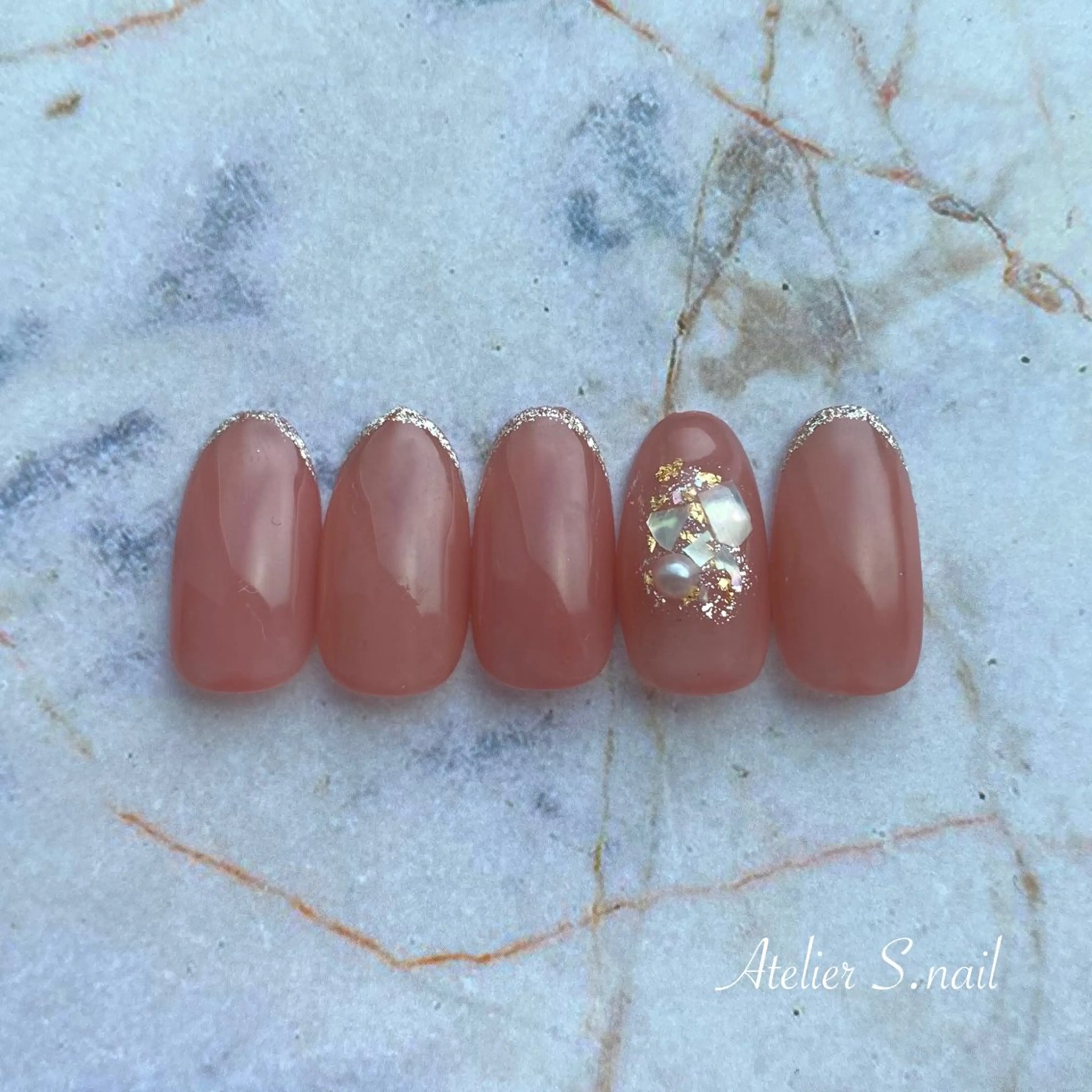 ネイル ラメ(グリッター) ピンク シンプルネイル Atelier S.nailのネイルデザイン