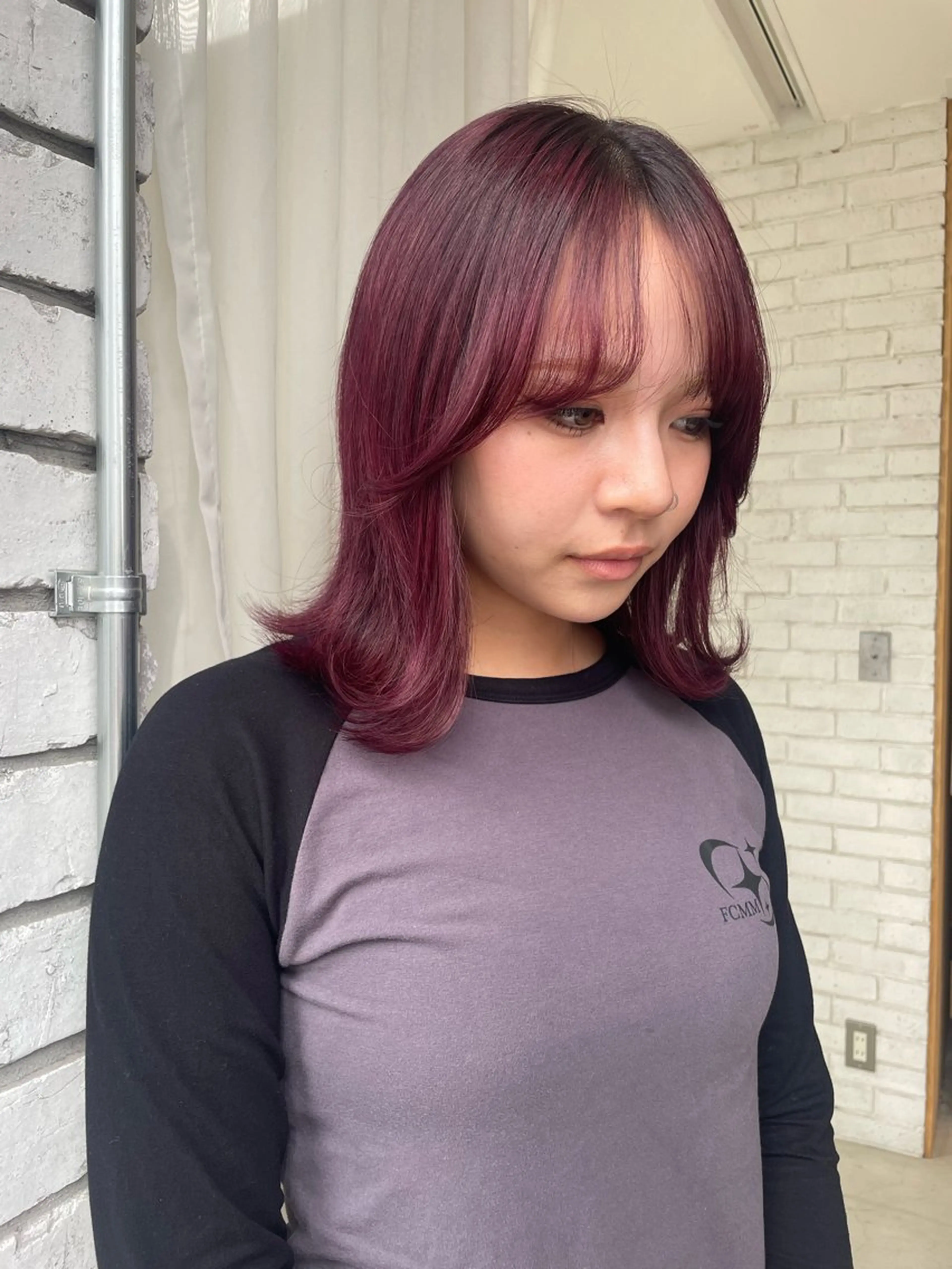 セミロング カラー 艶ハイトーン👑♡ NATSUKIのヘアスタイル