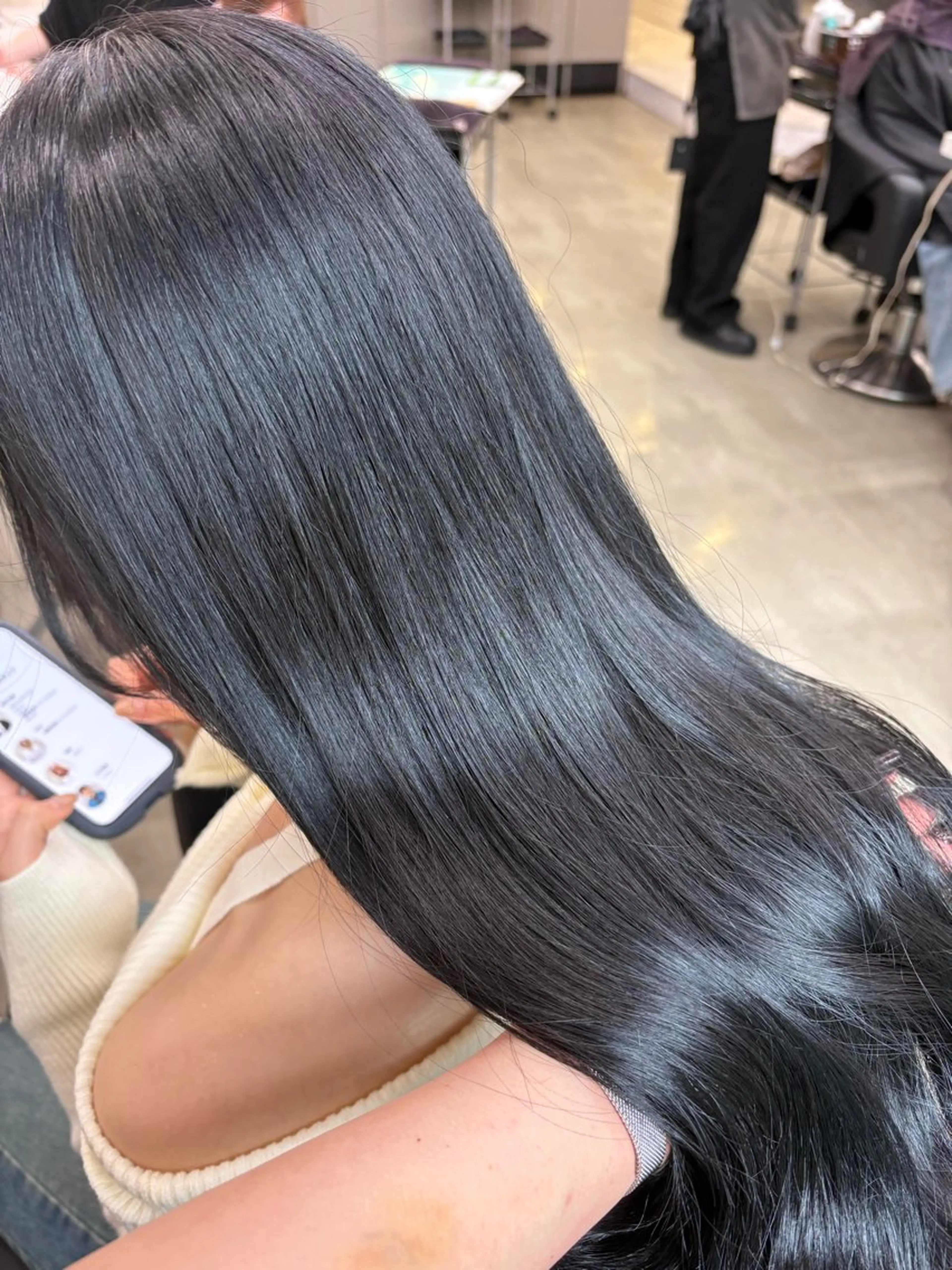 ロング ヘアカラー トリートメント ヘッドスパ ヘアセット 寒色＆ブリーチ特化 寒色MiOのヘアスタイル