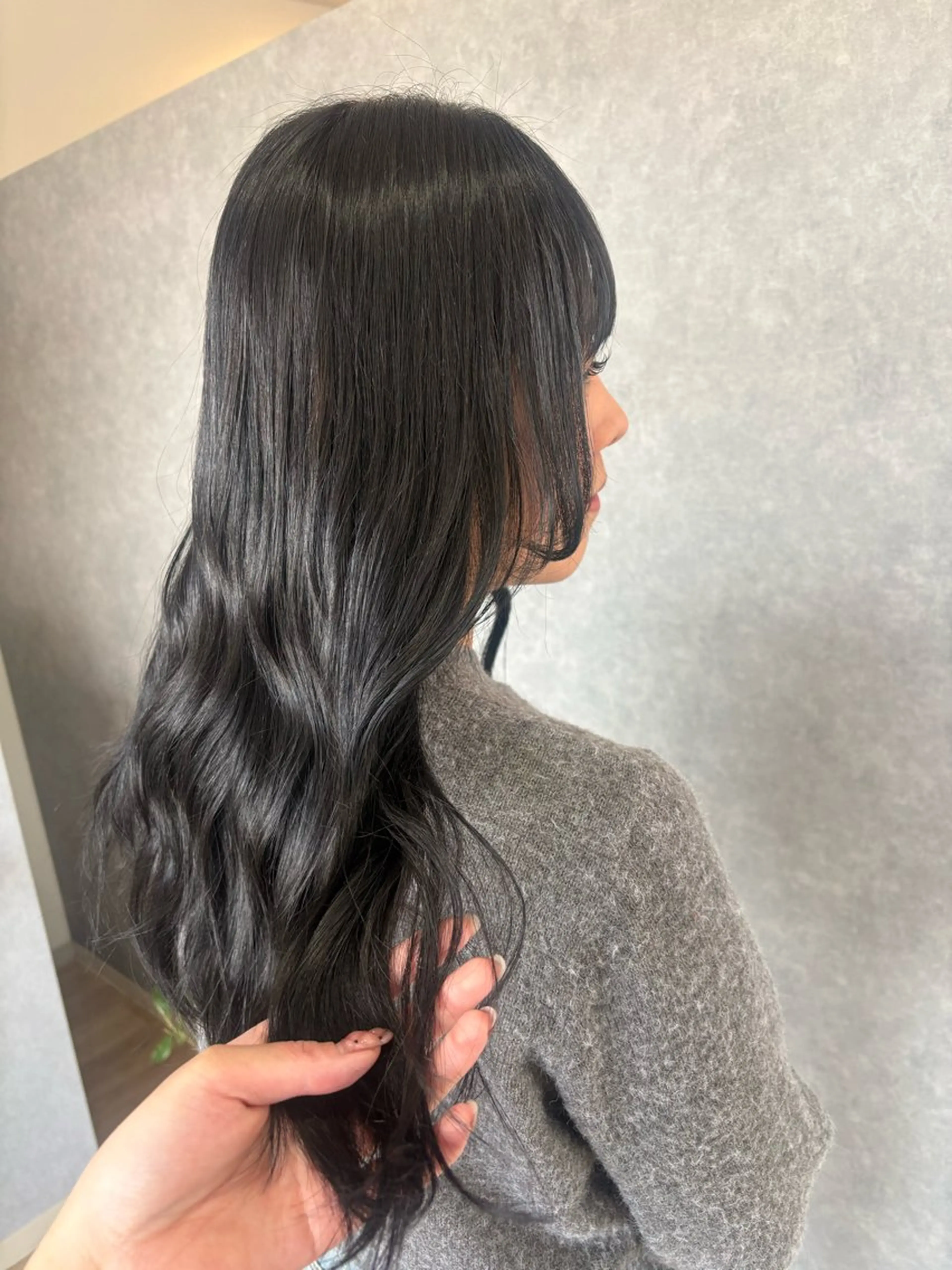 カラー ヘアカラー 大根田 朱音のヘアスタイル