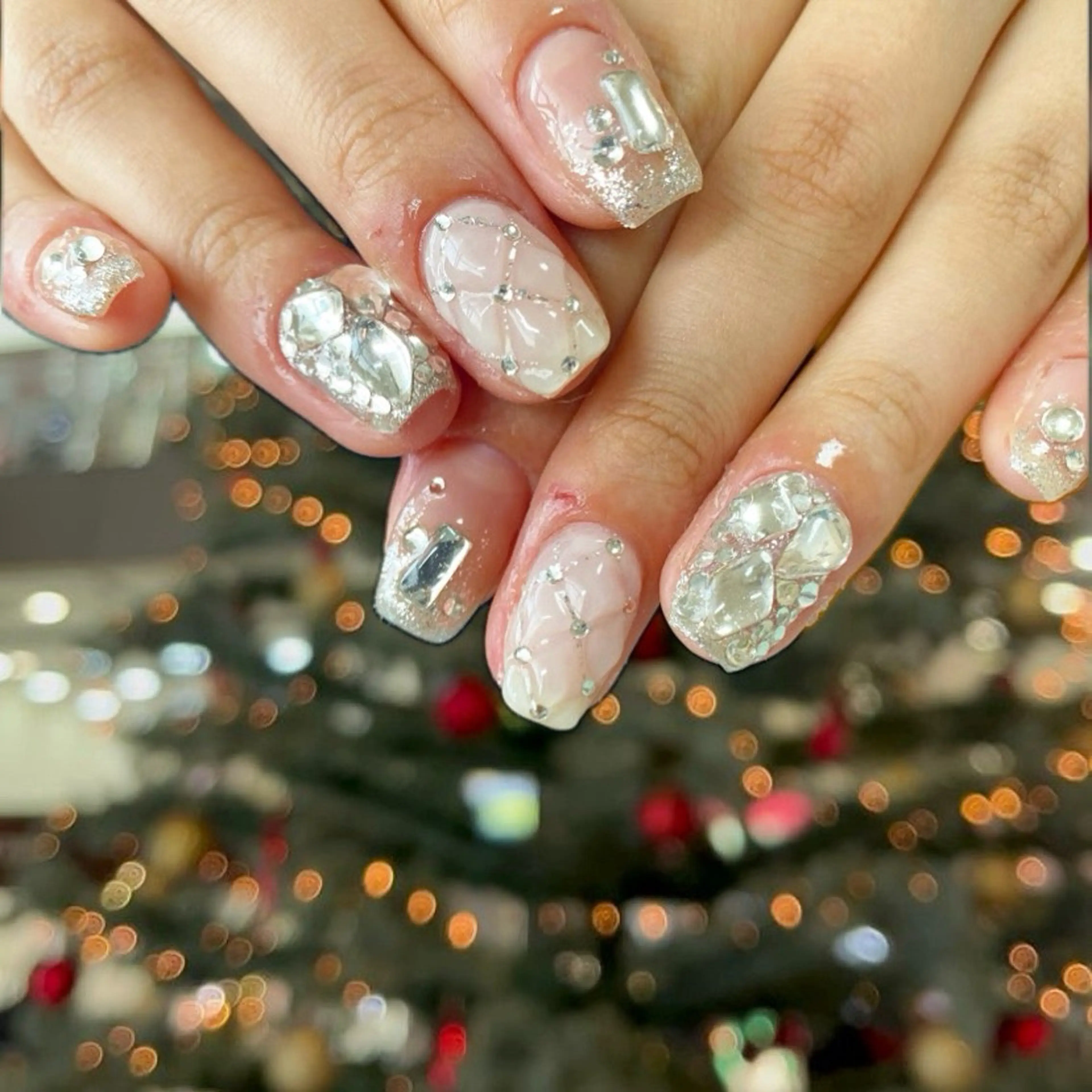 ネイル Laki nailのネイルデザイン