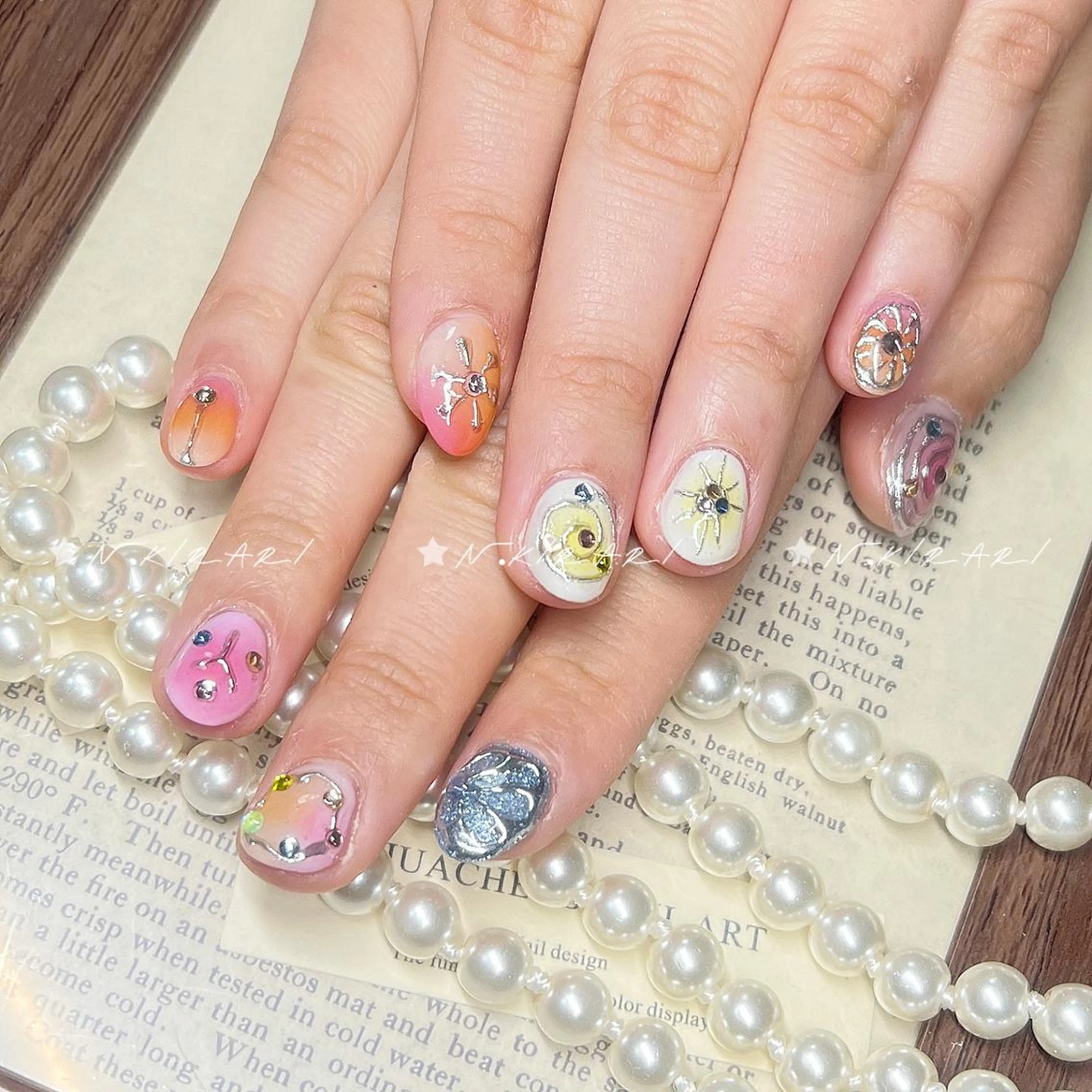 ネイル nana 🤍のネイルデザイン