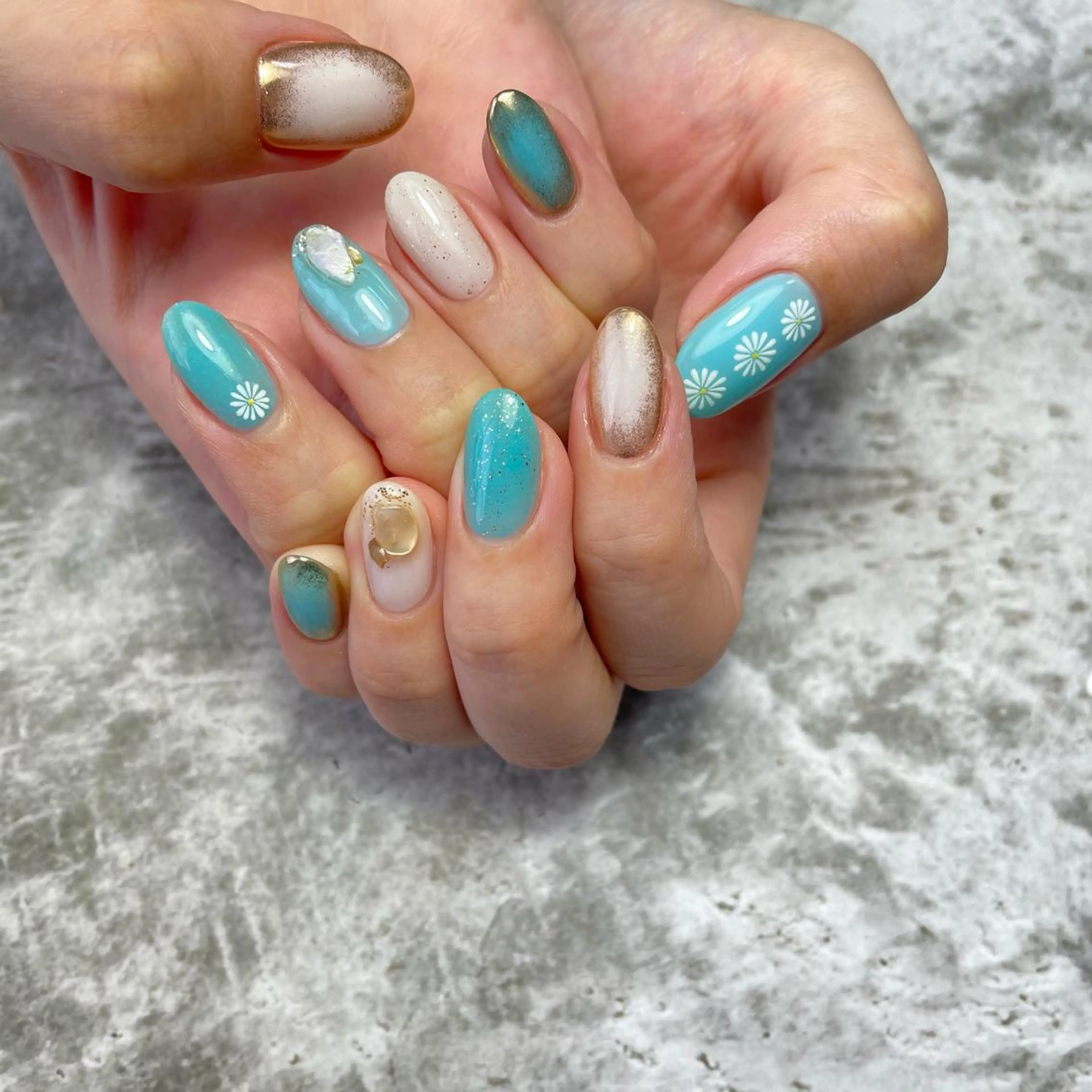 ネイル ハンドネイル Yukari chèrieのマツエク・マツパデザイン