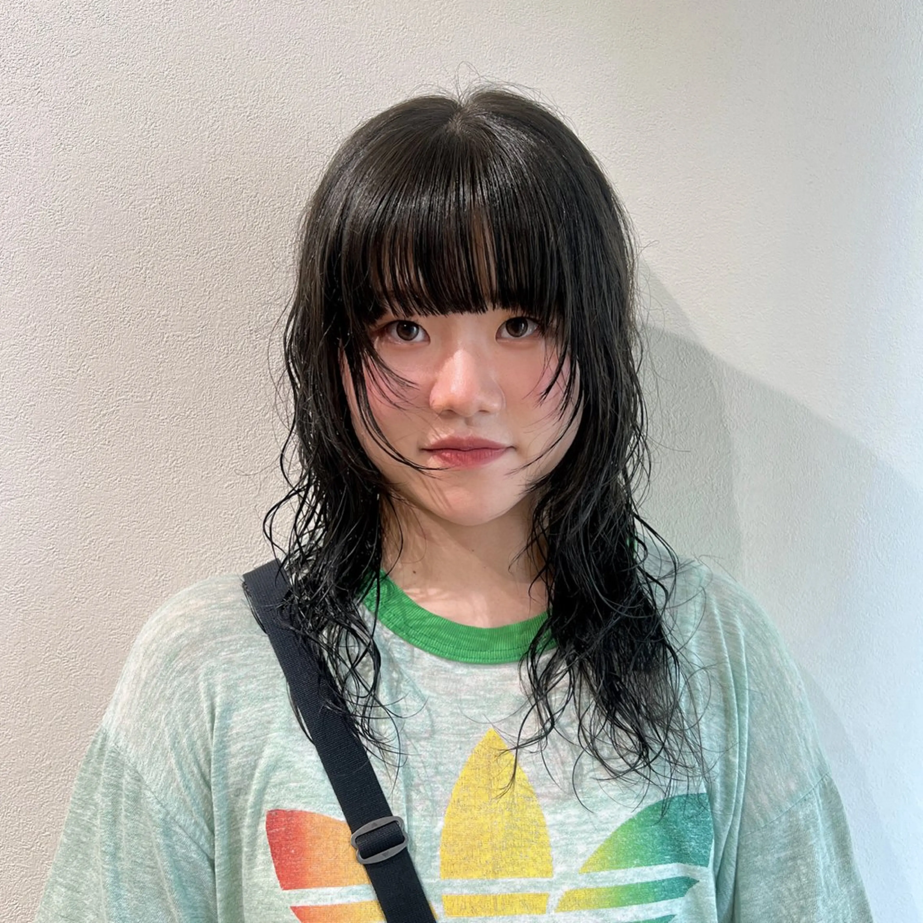 ミディアム カラー パーマ ブラウンカラー 透明感カラー グレージュ オリーブブラウン オリーブカラー ヘアカラー トリートメント 𝙎𝙚𝙞𝙧𝙖 ☆カット/パーマのヘアスタイル