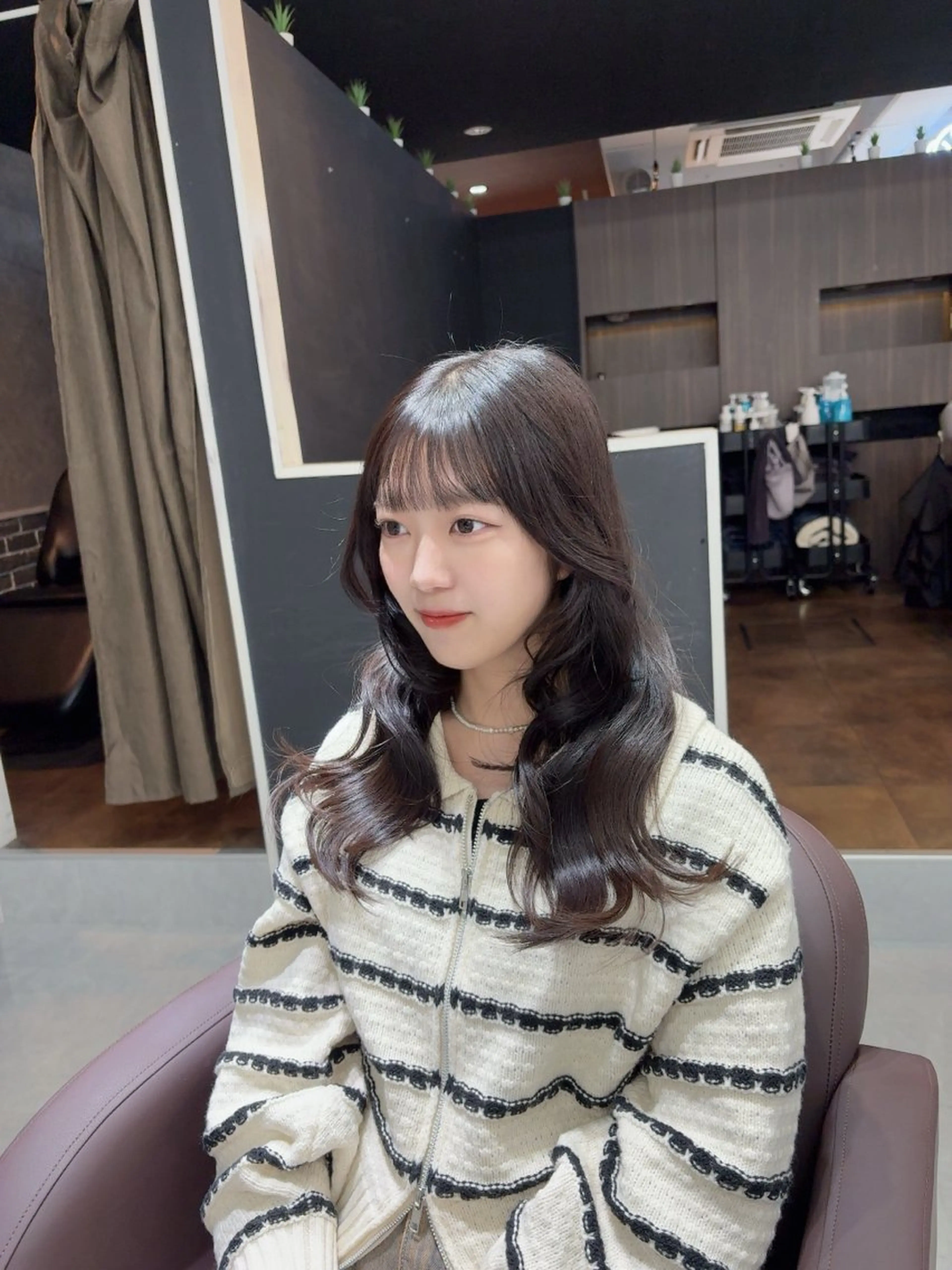 セミロング レイヤーカット カット ヘアカラー トリートメント Aura 髪質改善＆韓国レイヤー所属・あい❤︎ /髪質改善/韓国巻きのヘアスタイル