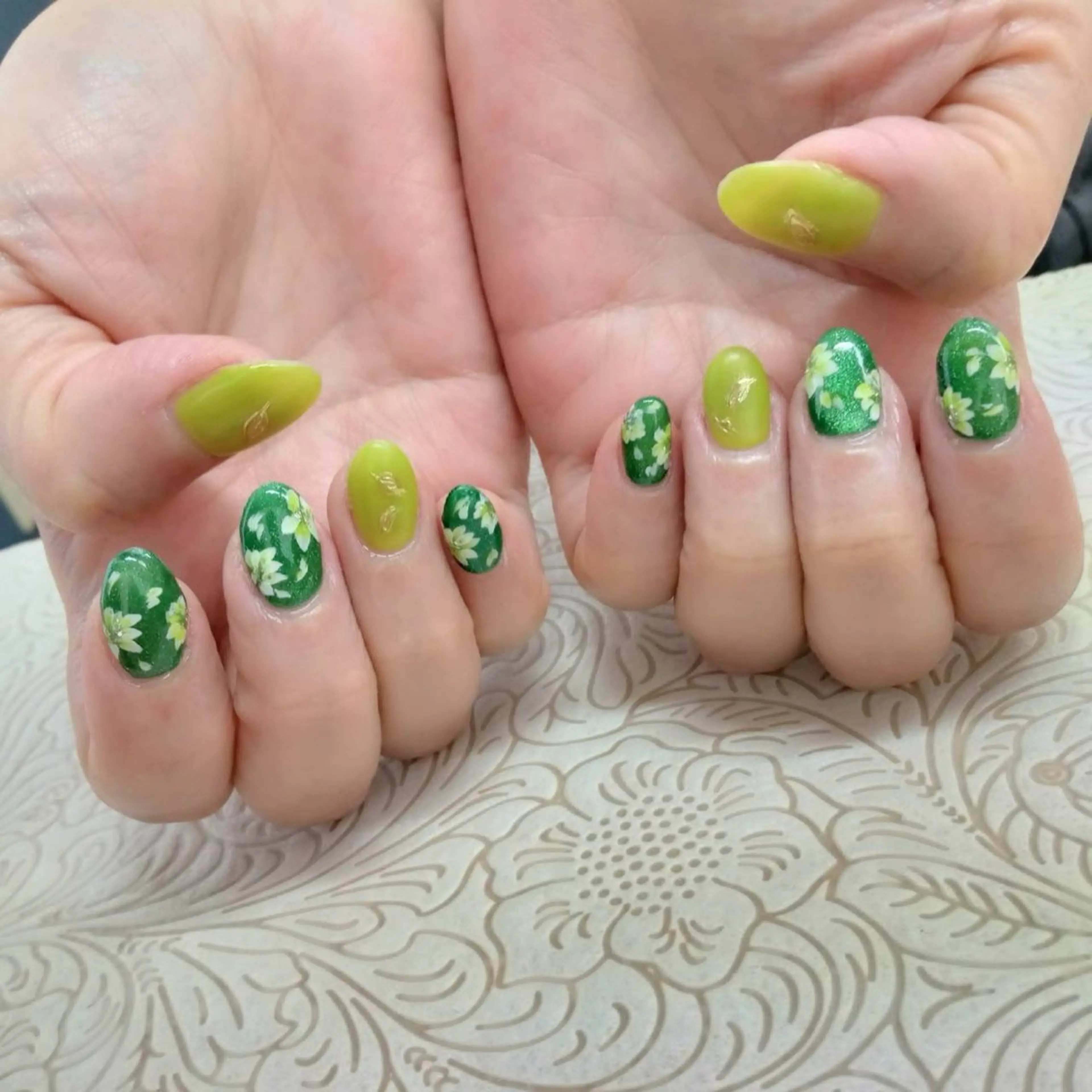 ネイル フラワーネイル precious nail room所属・precious nail  roomのネイルデザイン