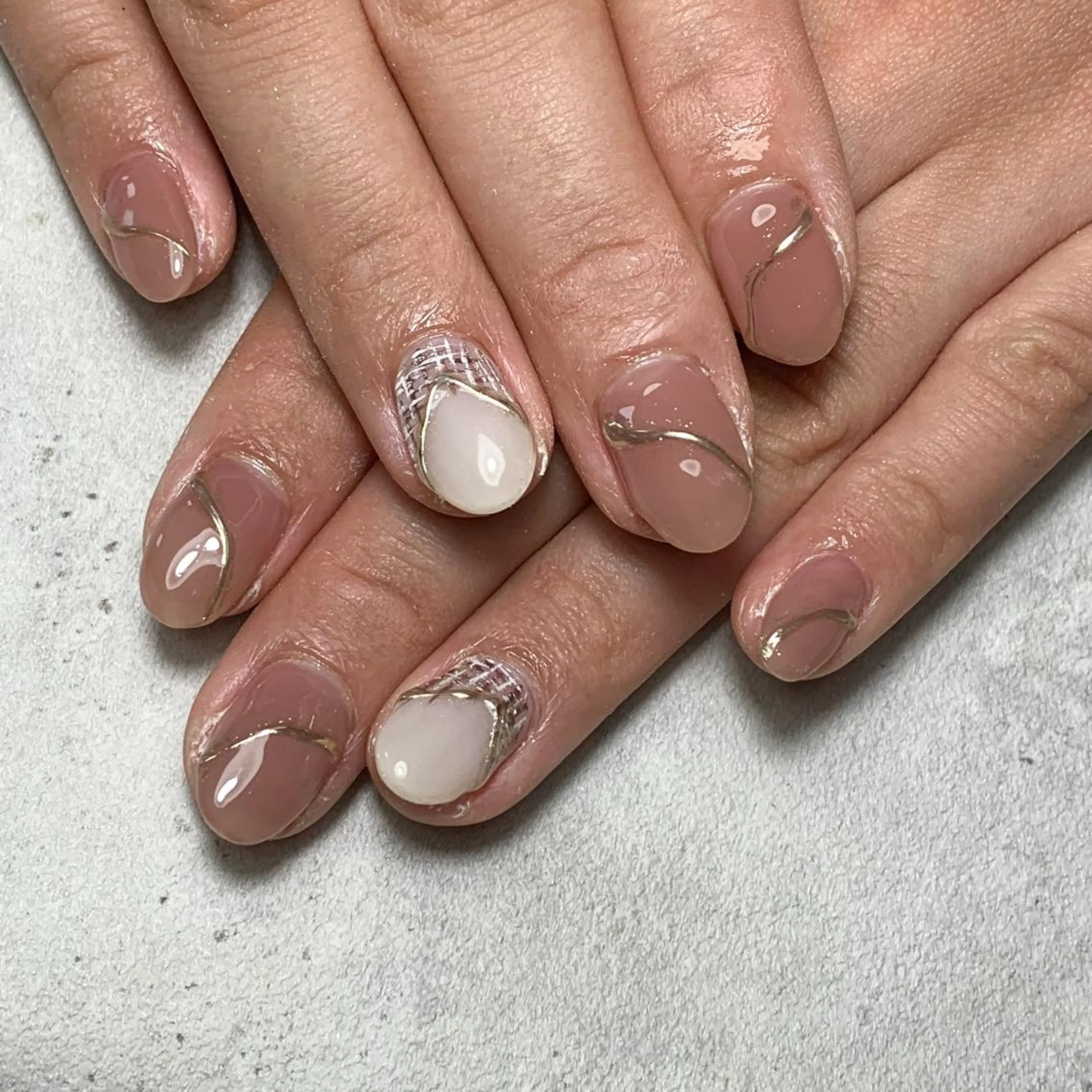 ネイル atelier　FIORITURA所属・FIORITURA aiのネイルデザイン