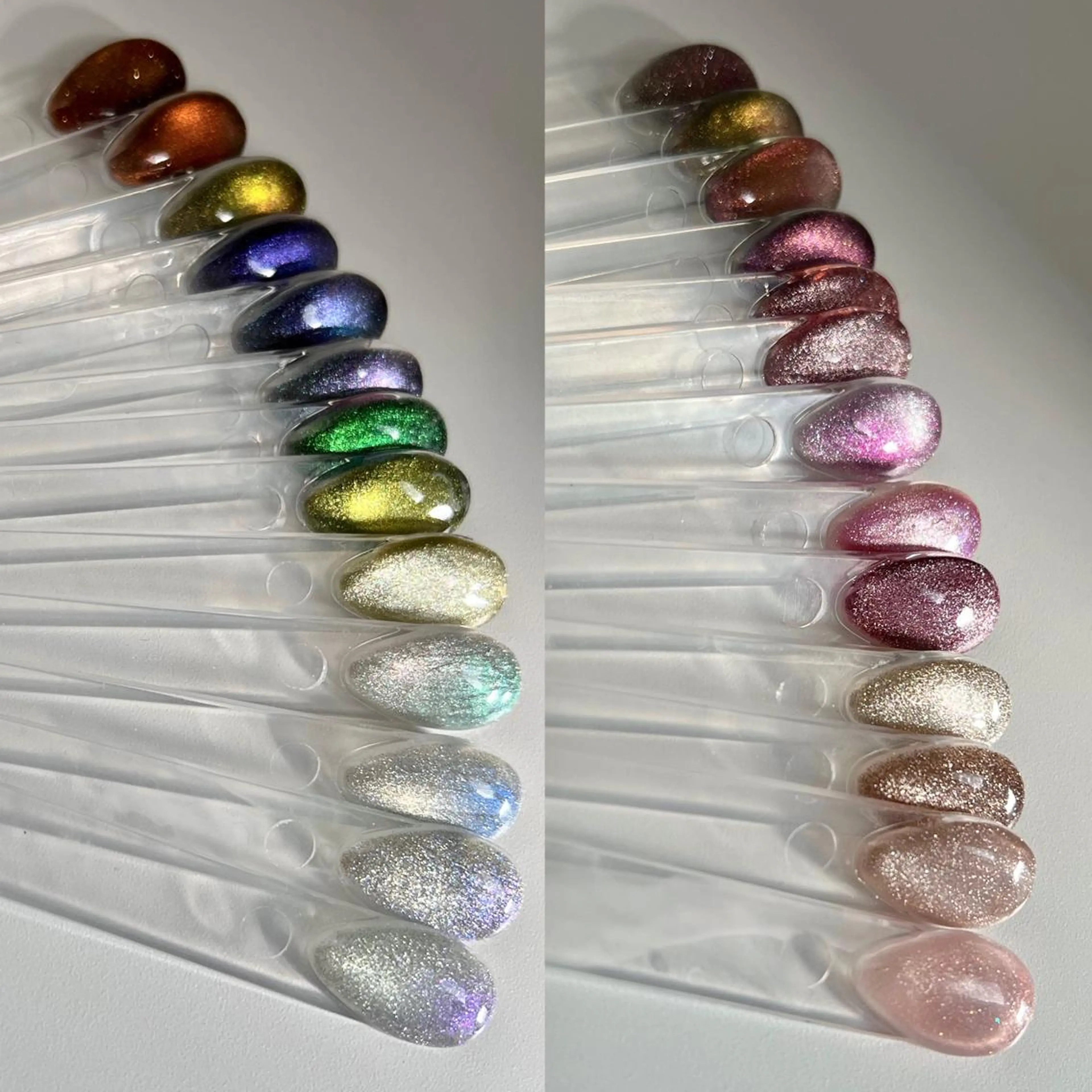 ネイル マグネットネイル ハンドネイル Nico所属・Nico🌛 Karenのネイルデザイン