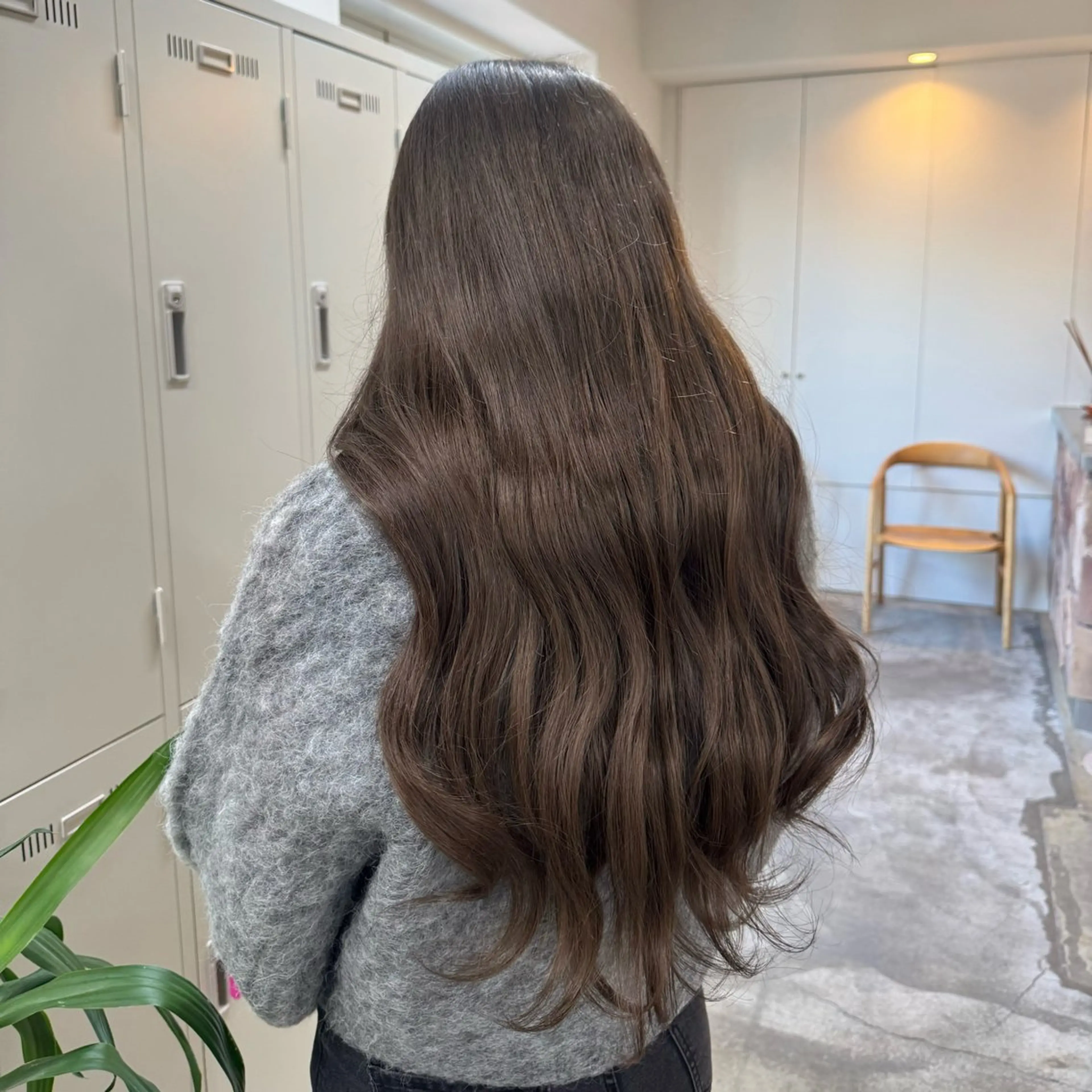 ロング カラー グレージュ ヘアカラー fand / HINAのヘアスタイル