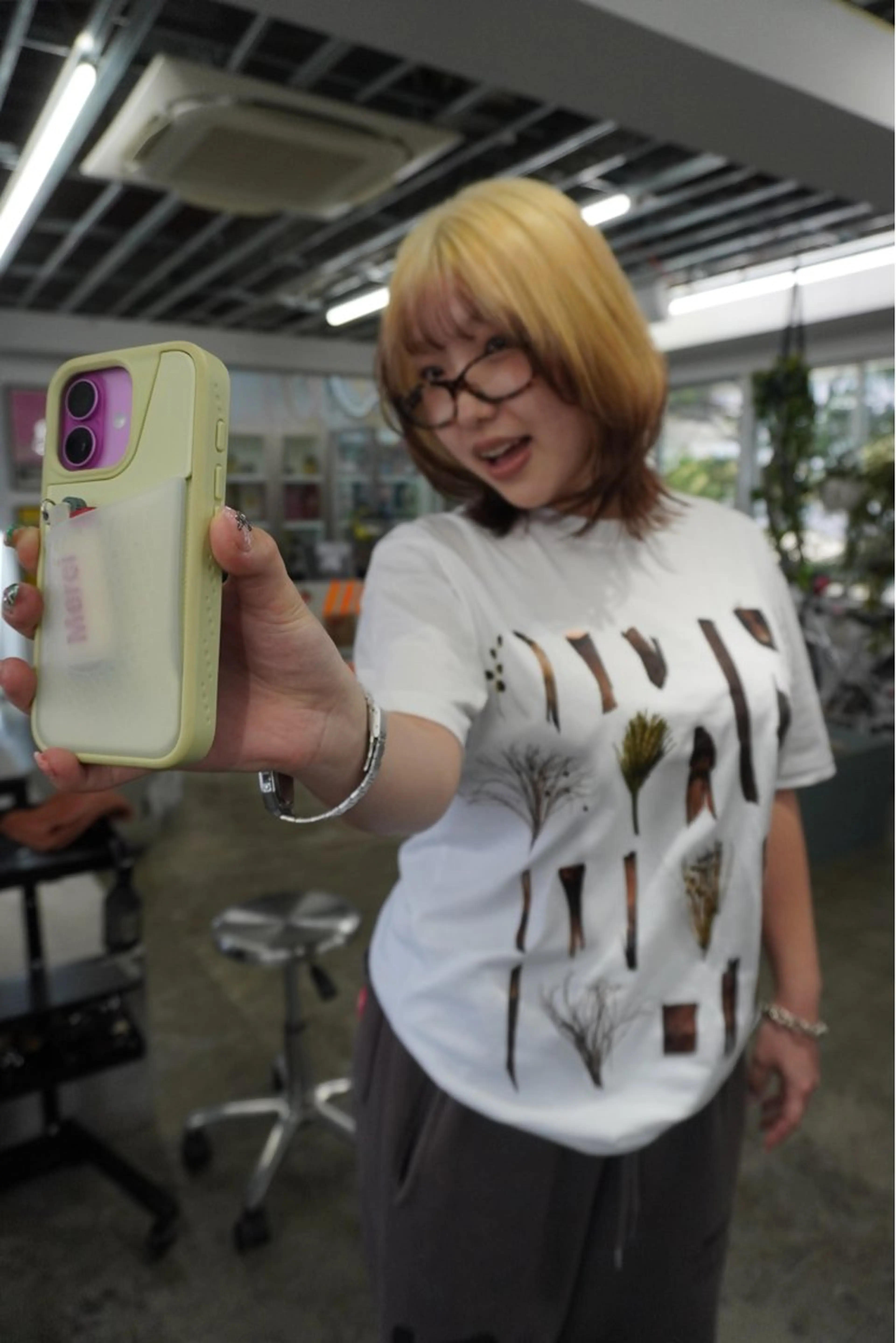 ミディアム カラー パーマ ヘアアレンジ 髪と音処　マトぺ所属・デザインカラー/ボブ ブリーチカラー/ユリのヘアスタイル