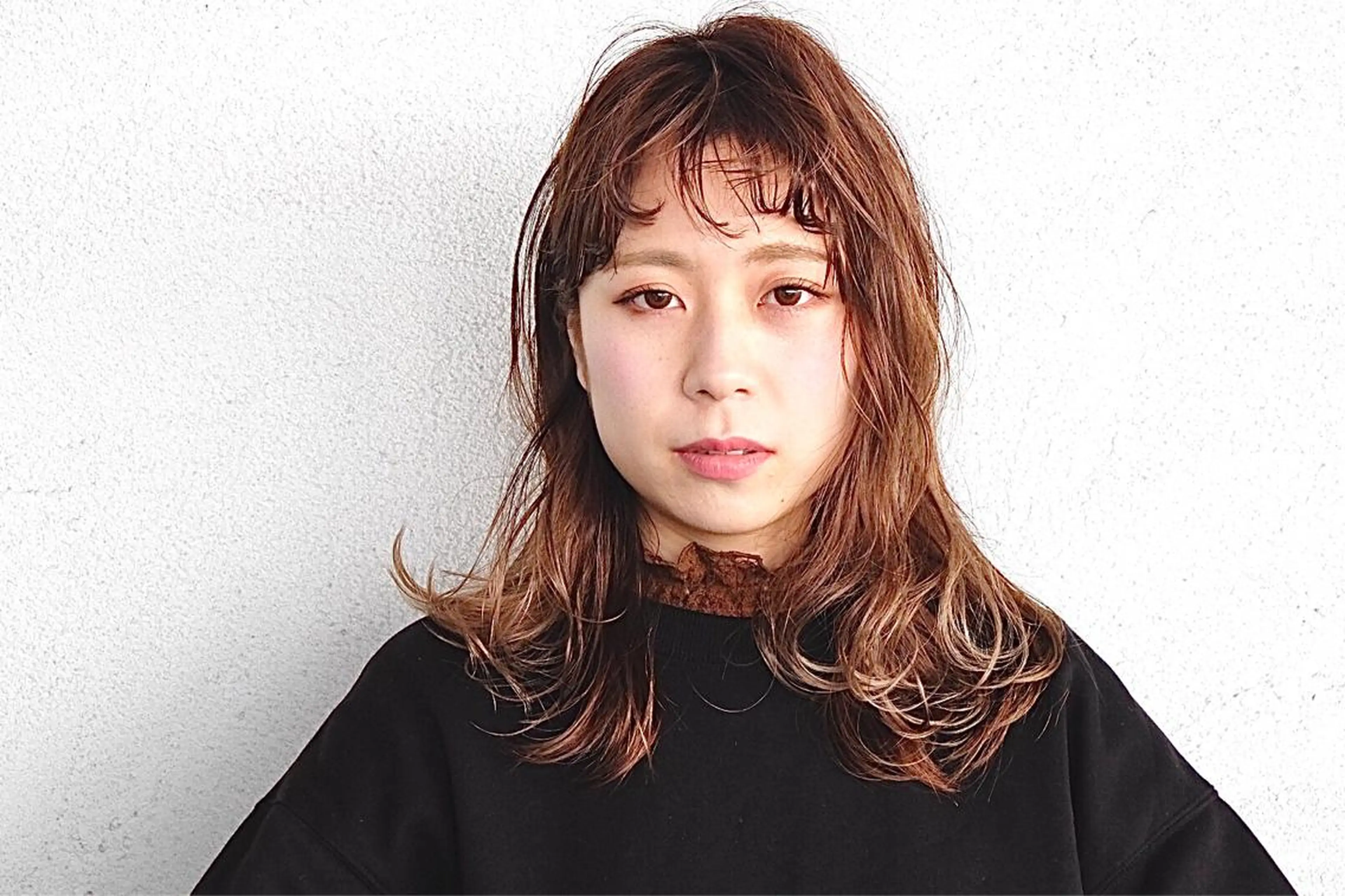 ミディアム 岡田 恭明のヘアスタイル