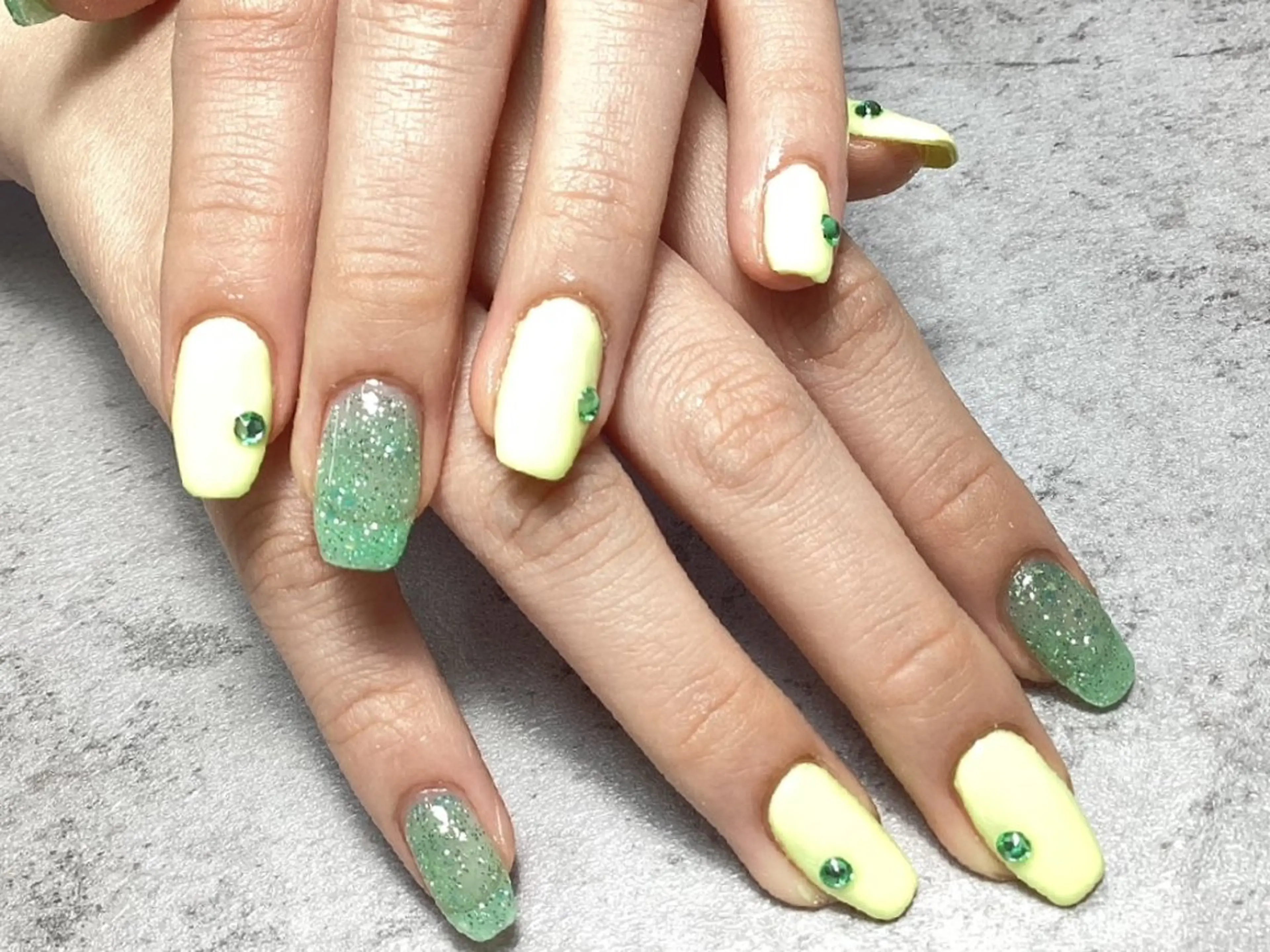 ネイル ワンカラーネイル 春ネイル K+1所属・k+1💅🏻 miyukiのネイルデザイン