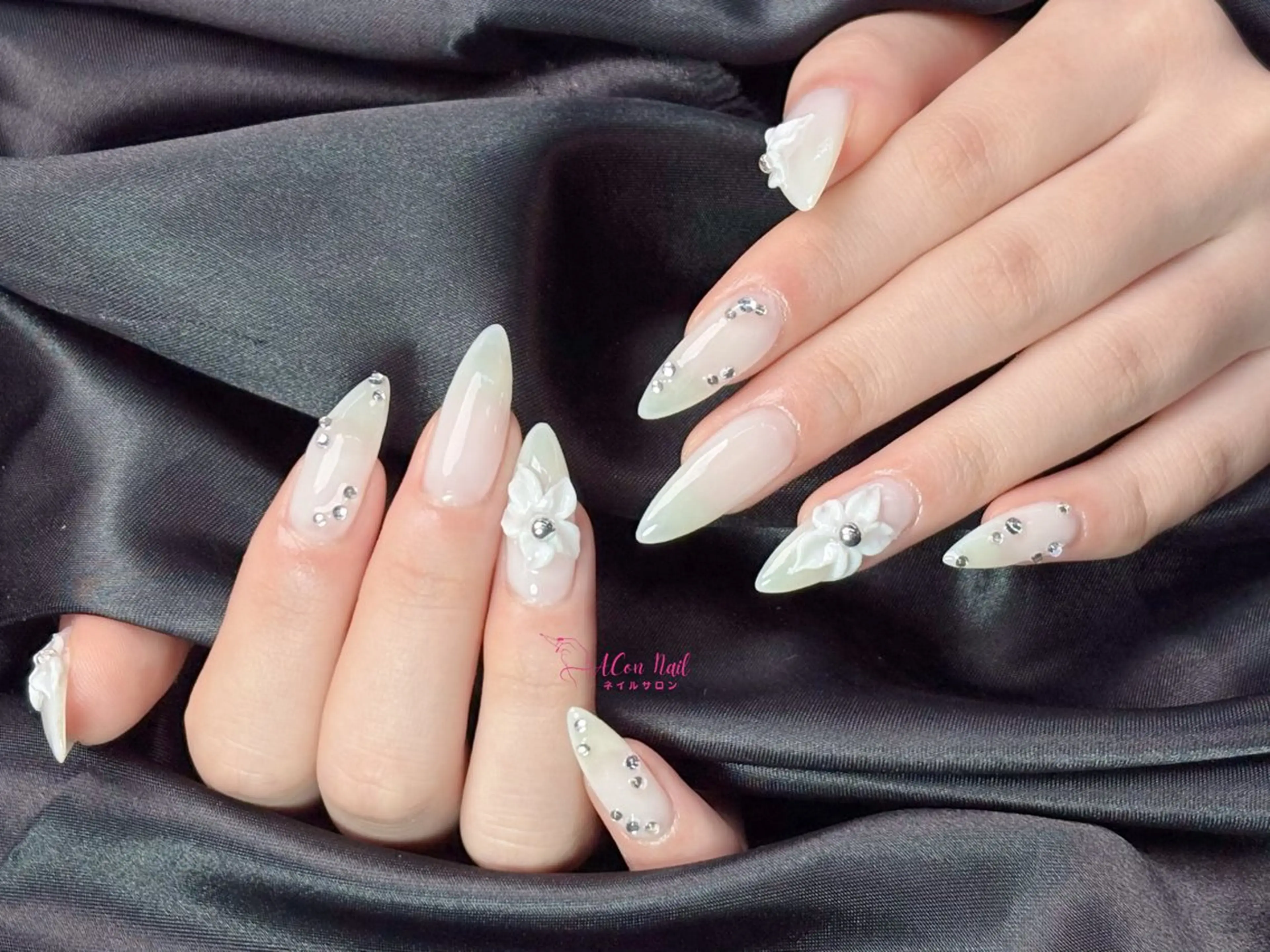 ネイル 桜ネイル 長さ出し フラワーネイル フレンチネイル ジェルネイル ハンドネイル AConNailSalon所属・ACon NailSalonのネイルデザイン