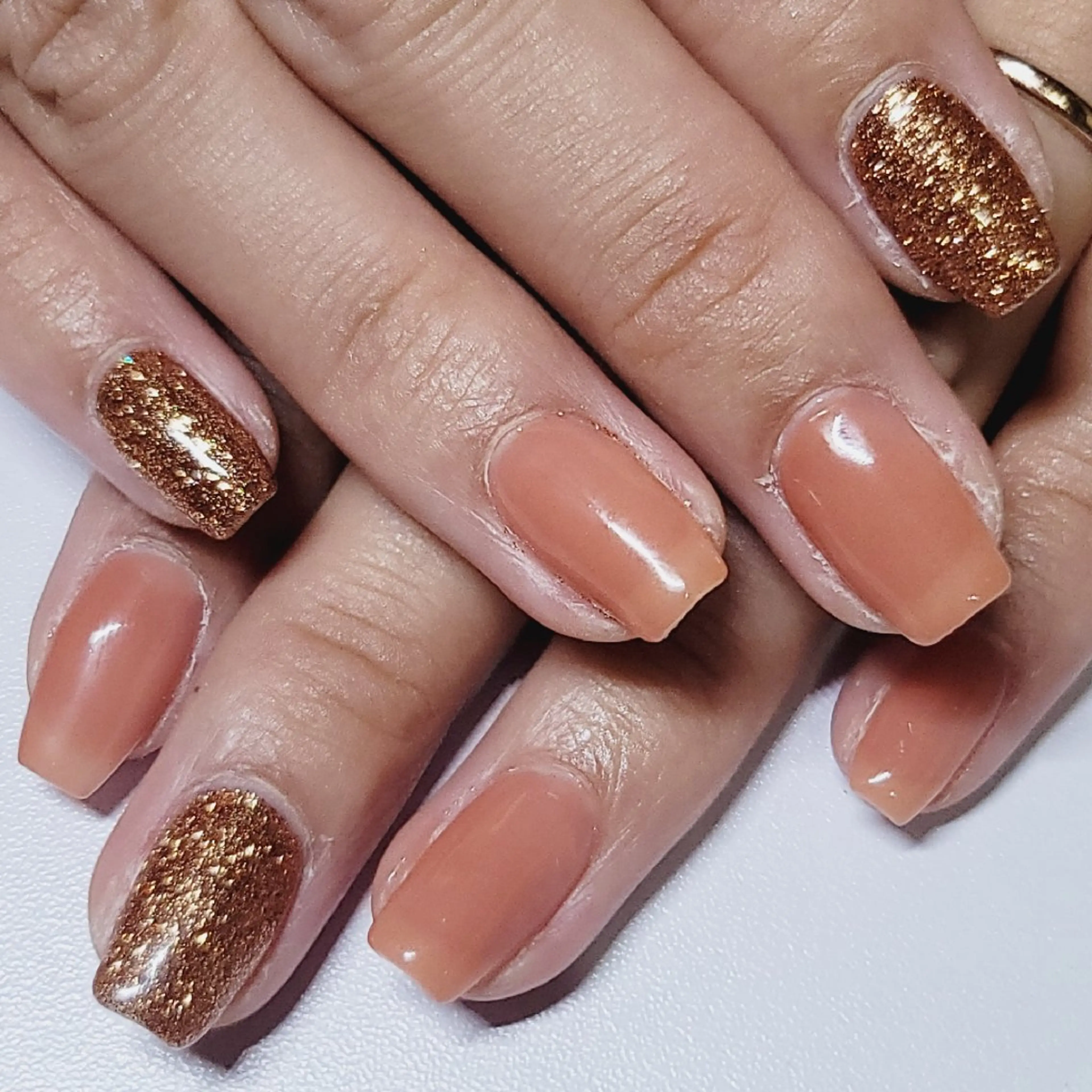 ネイル ブラウン ラメ(グリッター) ピンク ピンクベージュ ハンドネイル よしだ ひろきのネイルデザイン