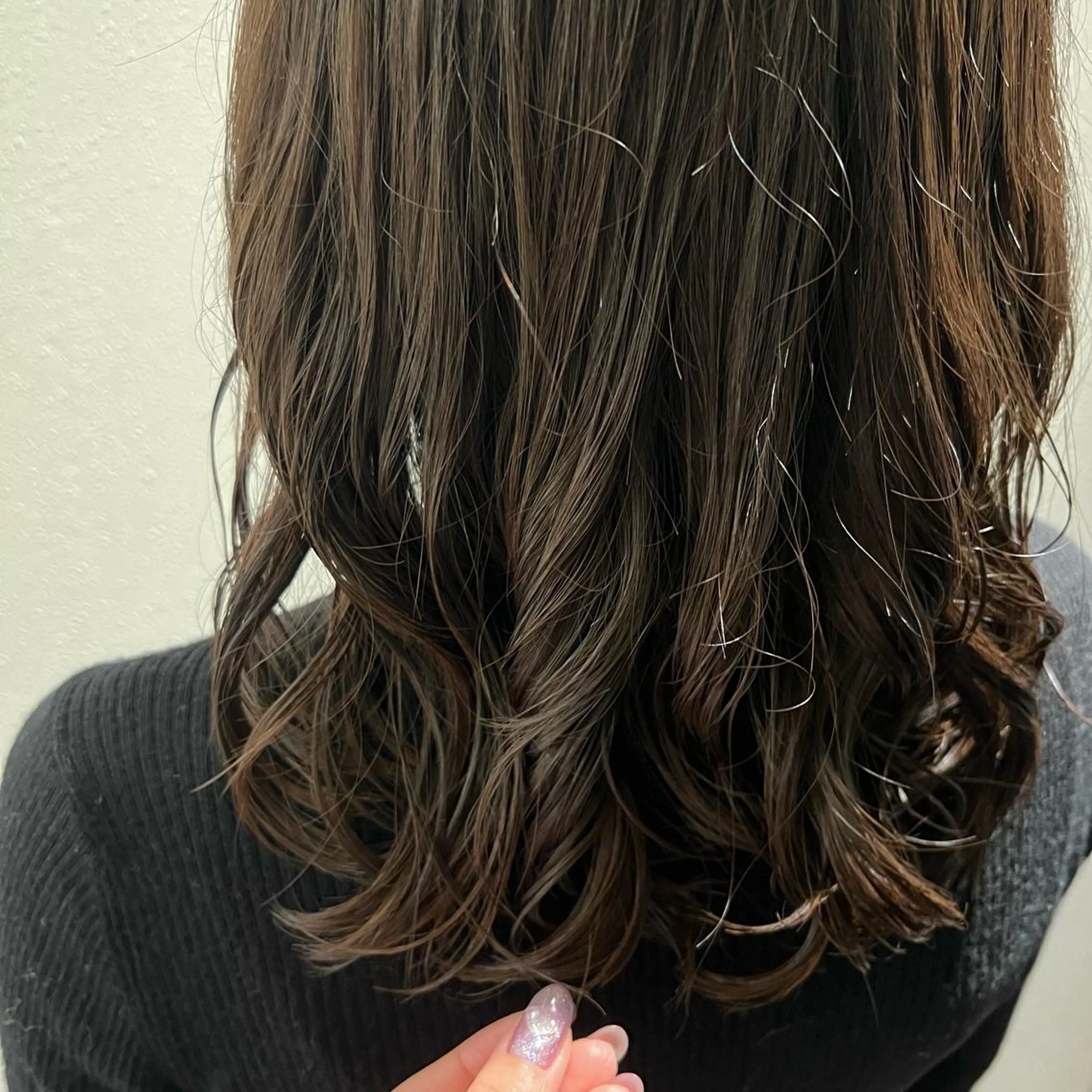 セミロング セミロングパーマ 丸山 明日香のヘアスタイル