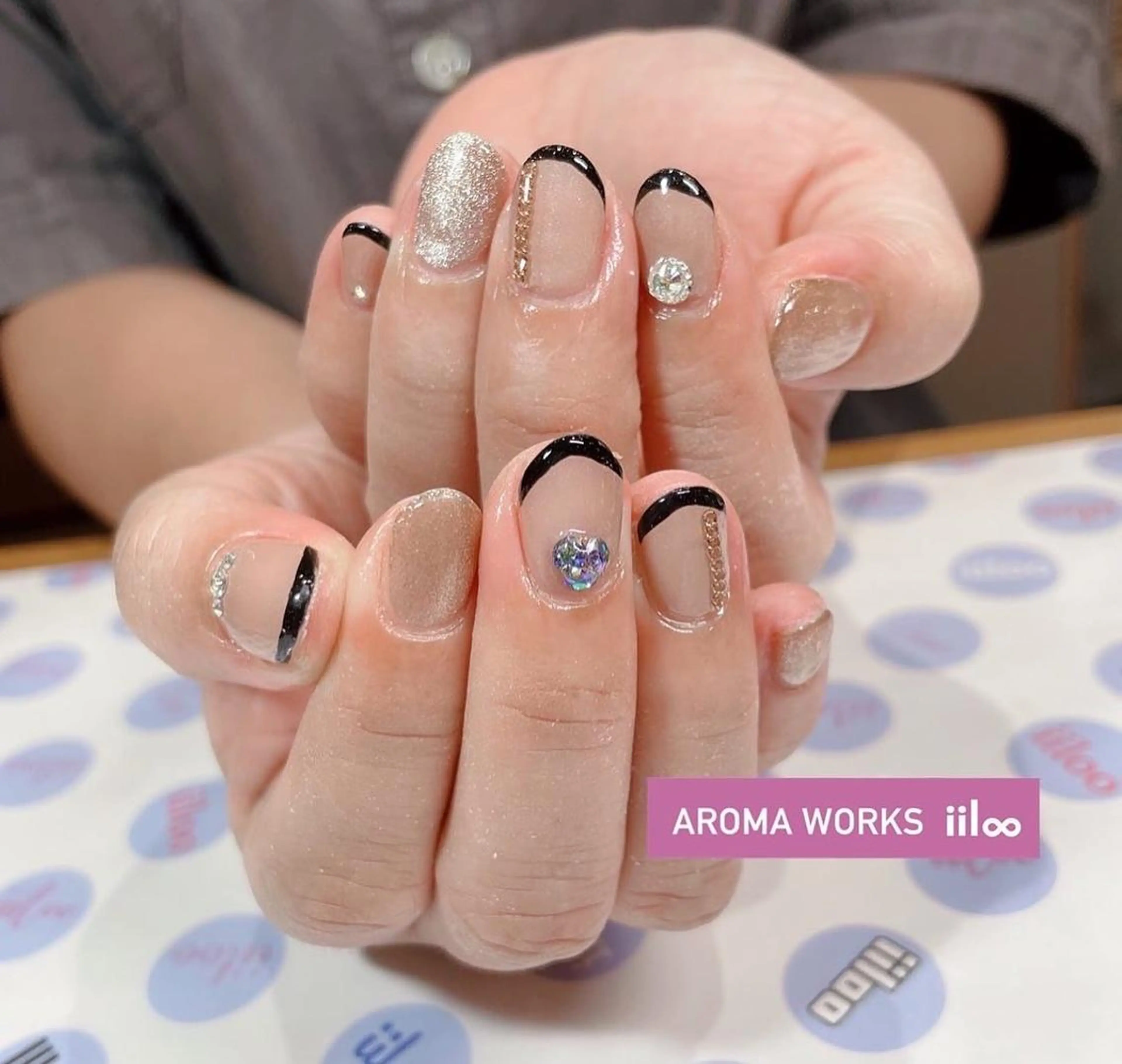 ネイル iiloo aromaworksのネイルデザイン