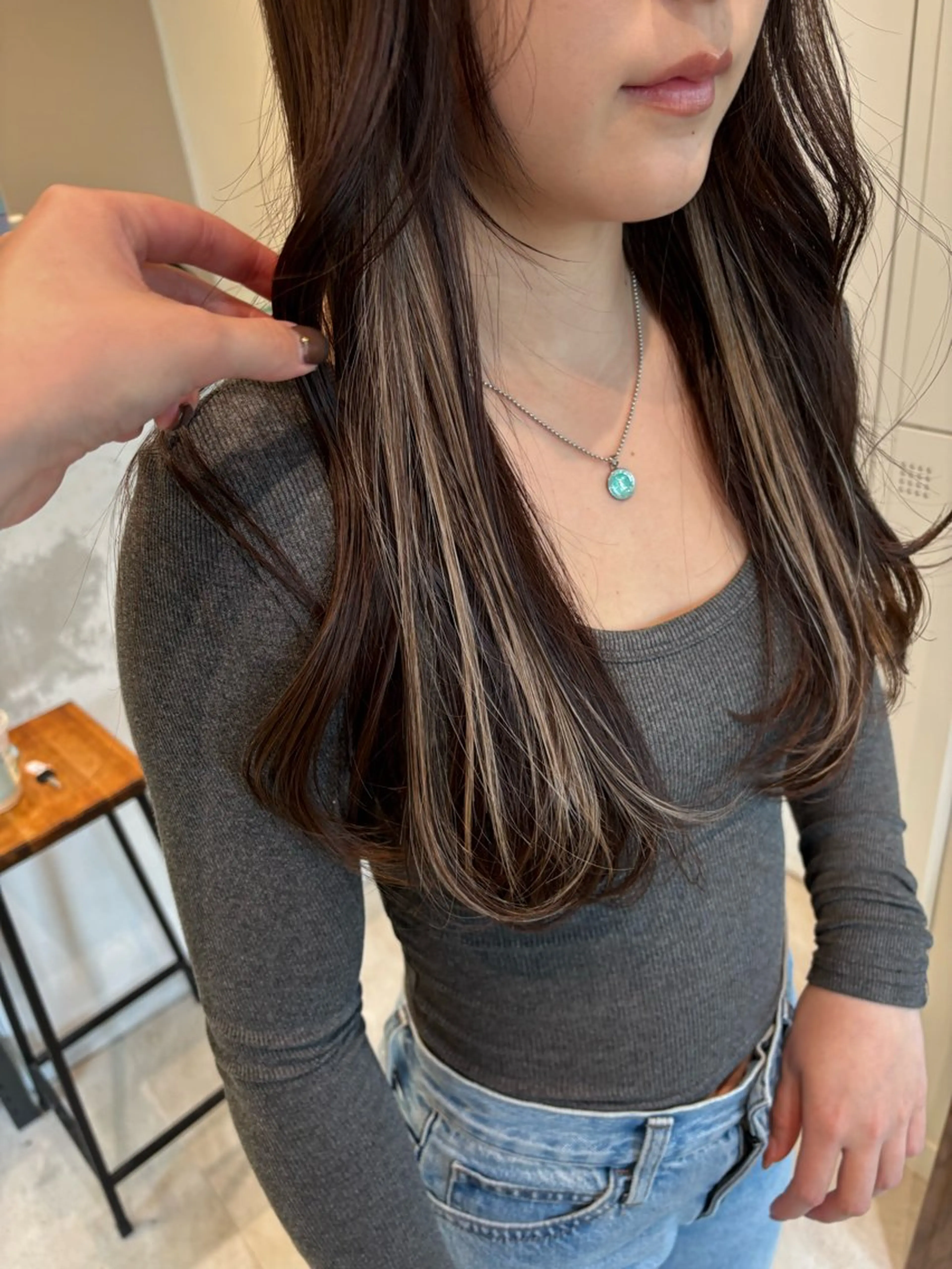 【ダメージなしでイヤリングカラー💙】ワンカラー +シールエクステ6本の写真