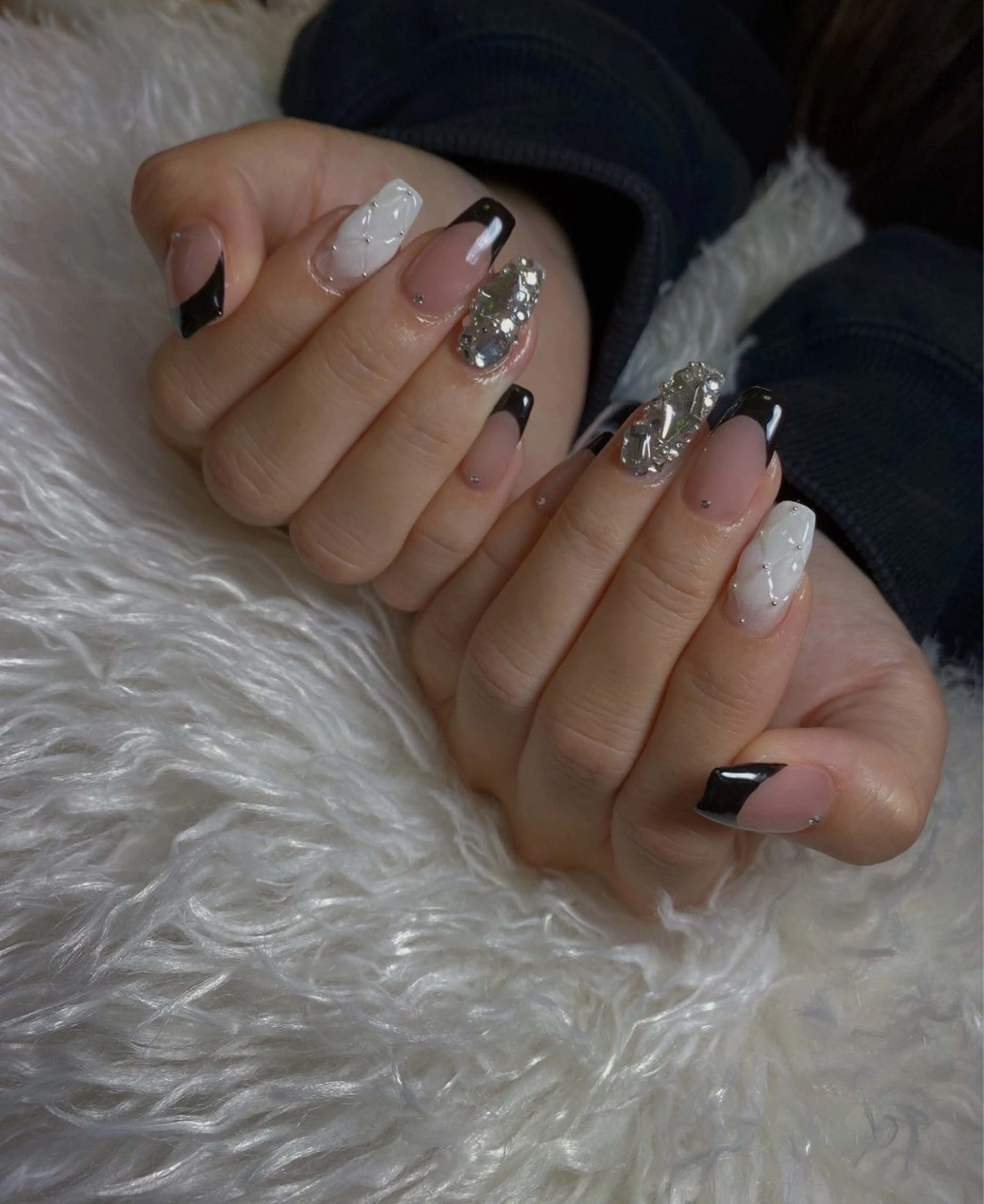 ネイル n o q r m. n a c h iのネイルデザイン