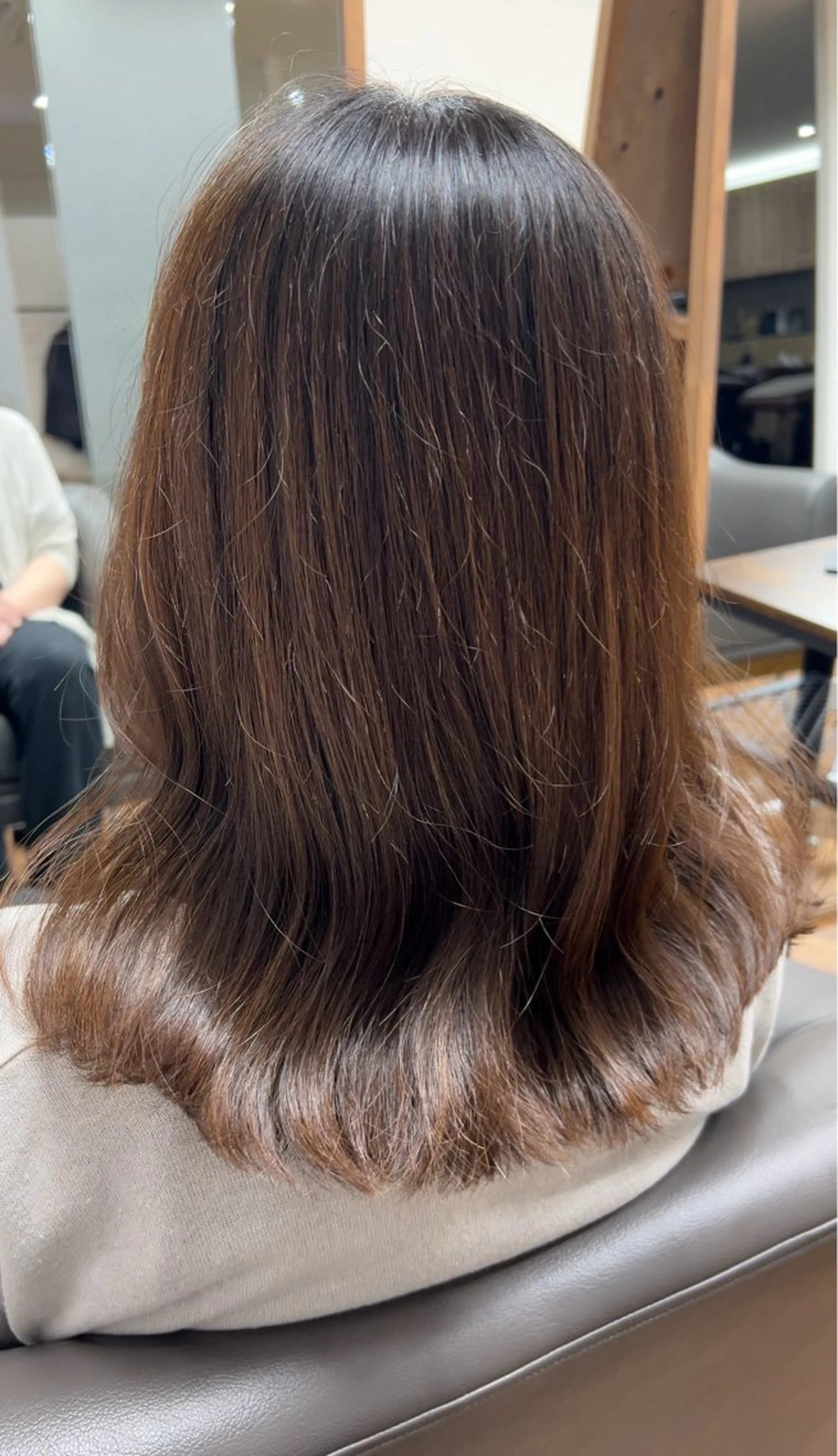 セミロング GRAN LUSSO岡山駅前【グランルッソ】所属・GRAN LUSSO 【MIHARU】のヘアスタイル