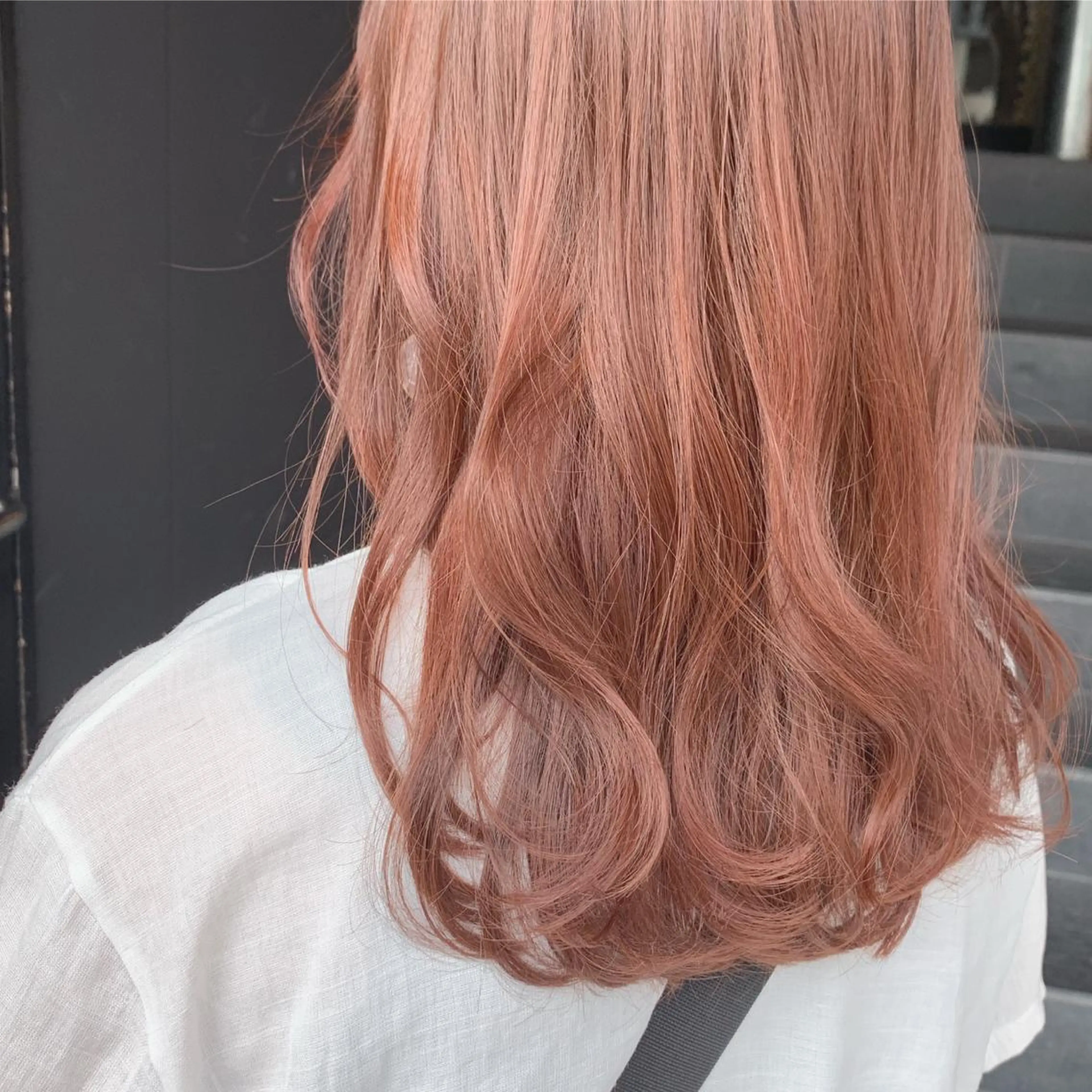 セミロング カラー ベージュカラー ブリーチ ブリーチなしカラー ピンクカラー ピンクベージュ カット ヘアカラー トリートメント 萌花　moeka /韓国/レイヤーのヘアスタイル