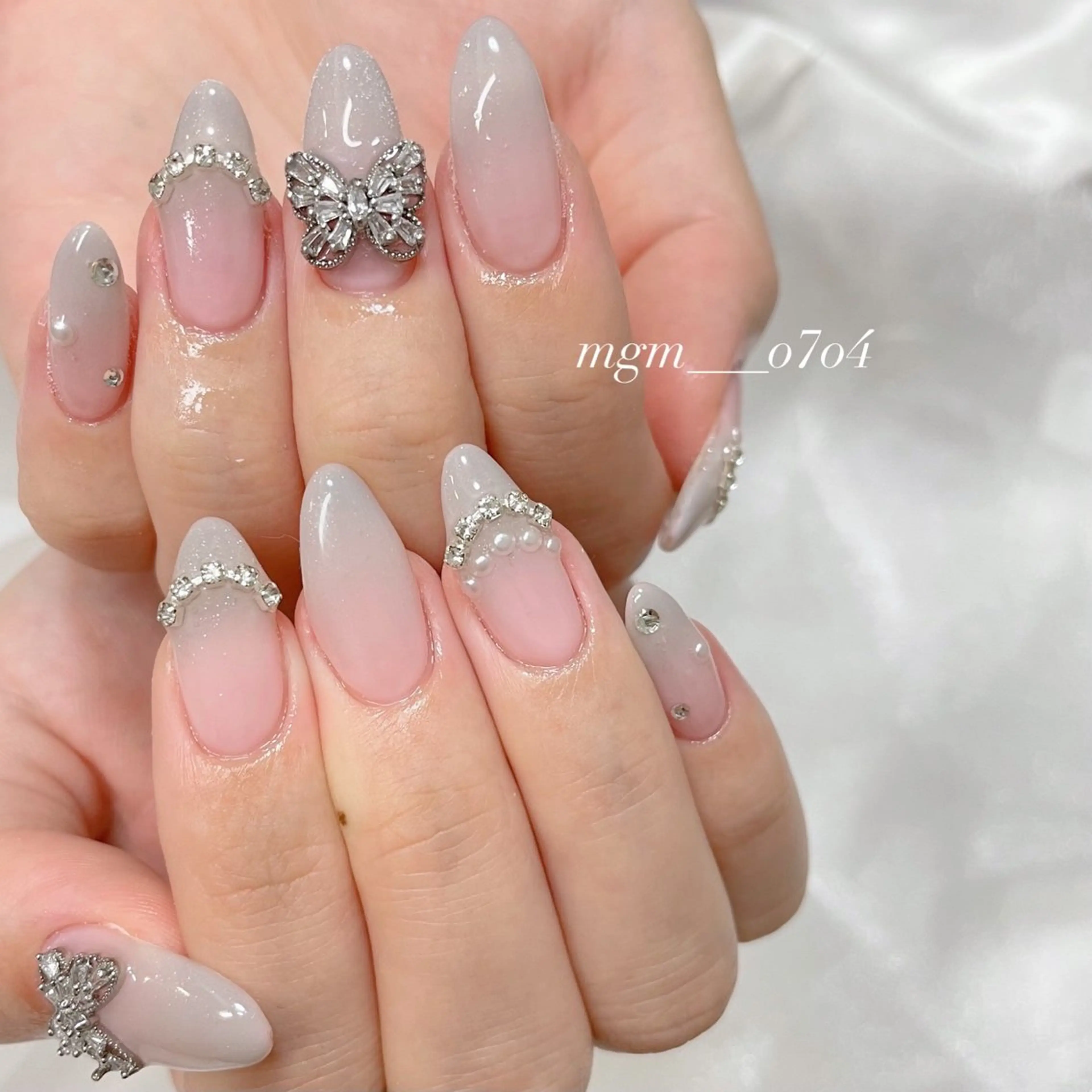 ネイル ハンドネイル ハンドケア MoON...❤︎ MeGuのネイルデザイン