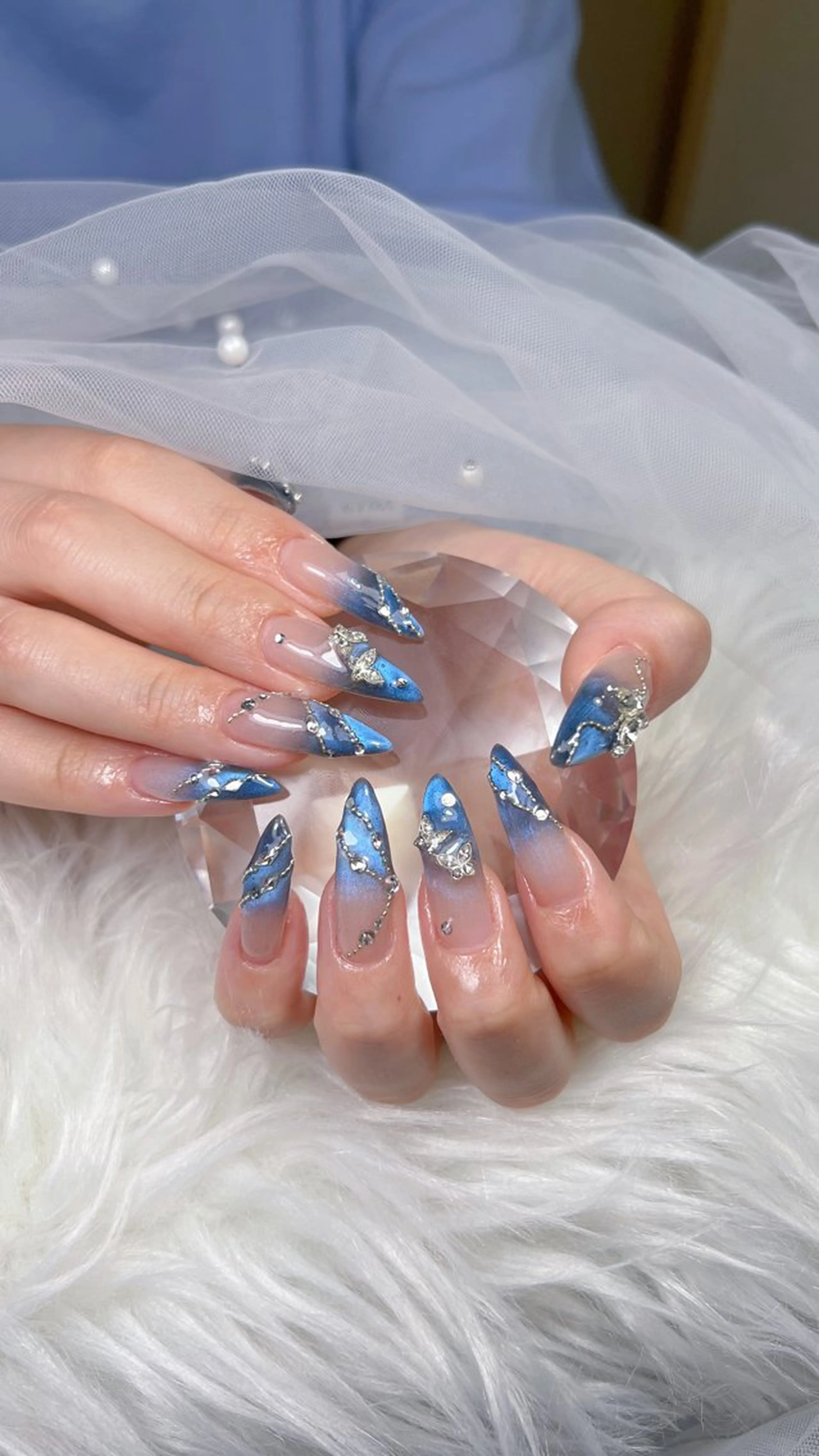 ネイル アートネイル オーロラネイル チークネイル 長さ出し フットネイル ハンドネイル フットネイル ハンドケア Noiranail_ studio川越西口のネイルデザイン