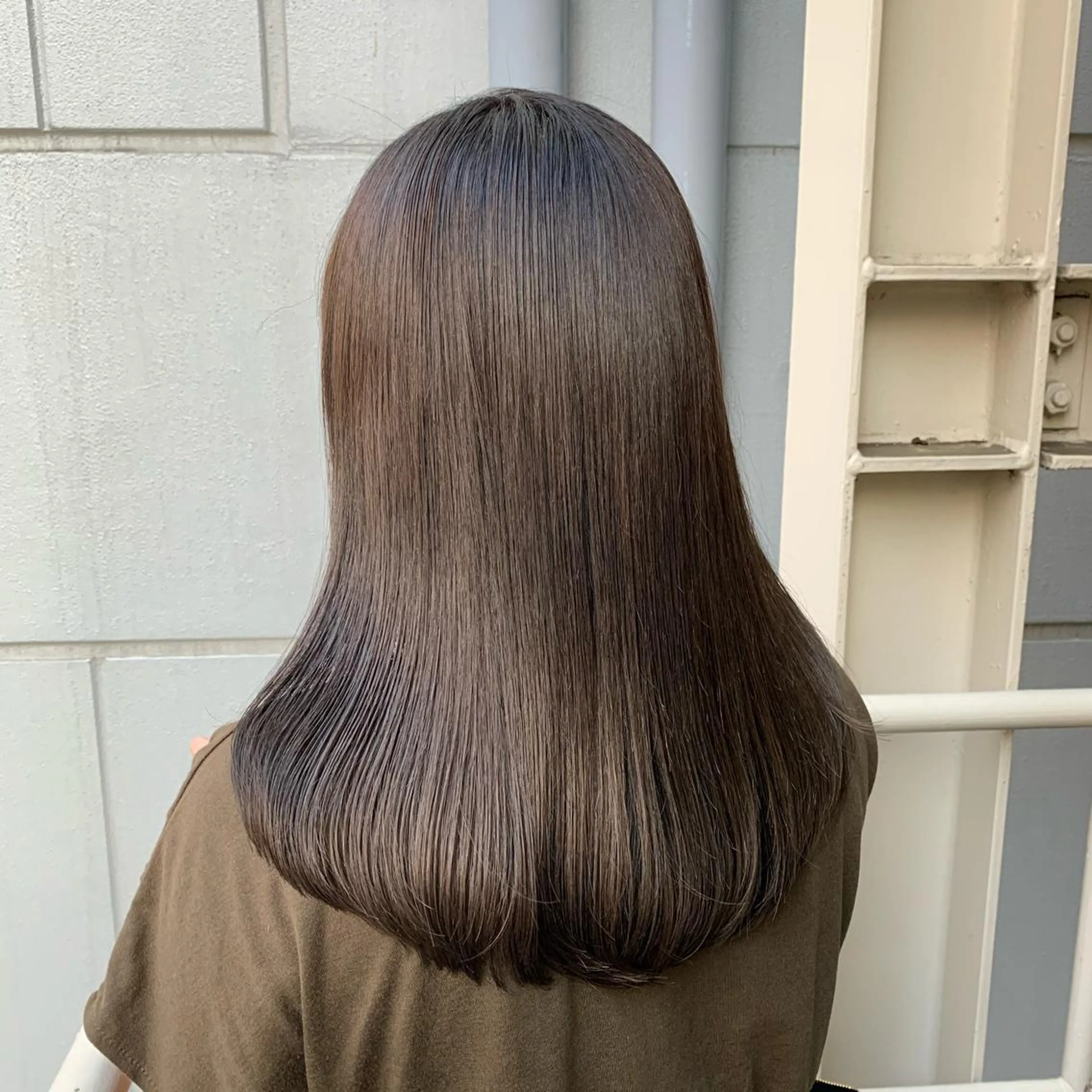 ミディアム 縮毛矯正 トリートメント 🫧オリーブ/赤み消 し/暗髪🫧野本麗奈のヘアスタイル