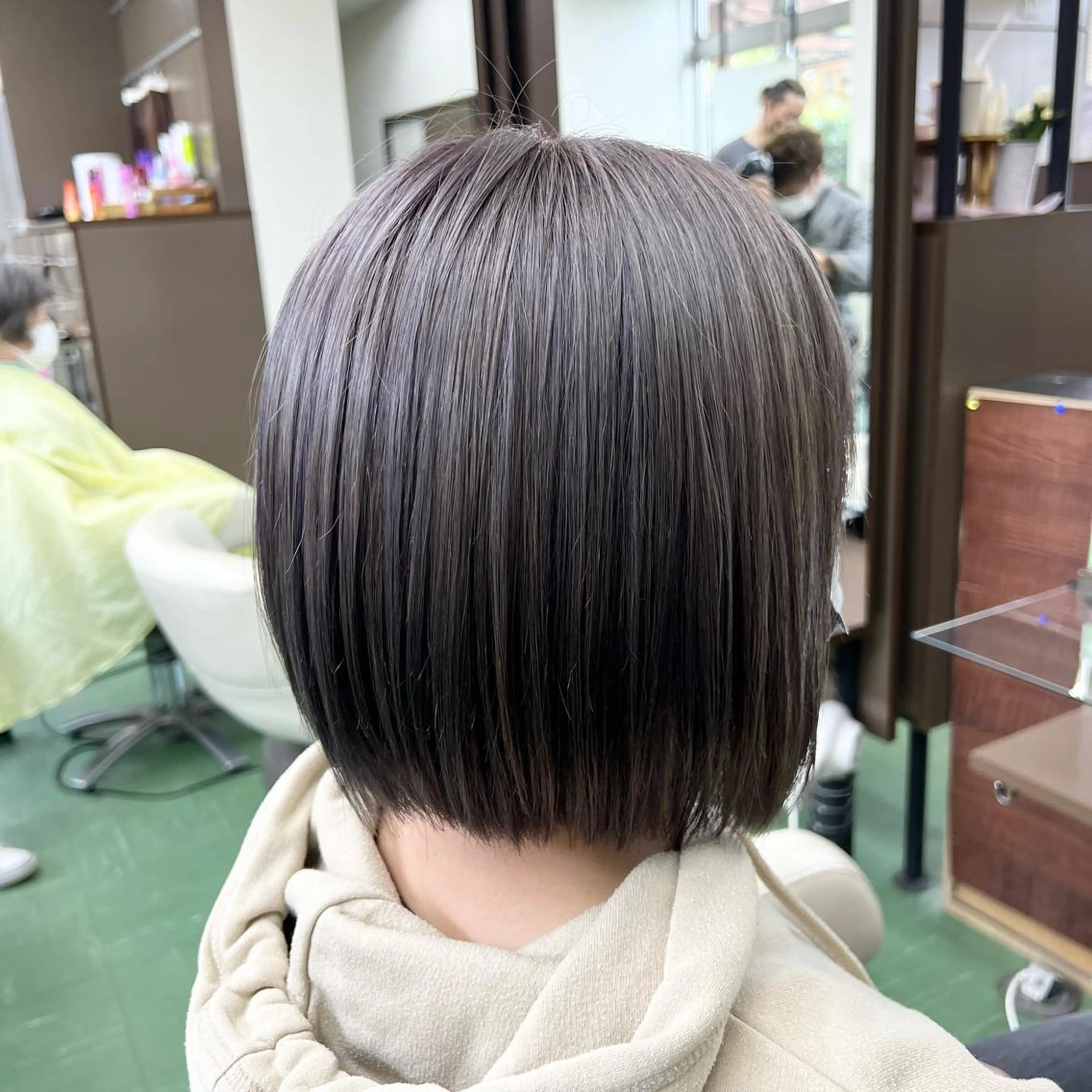 ミディアム ボブ 縮毛矯正 甲田 豪徳のヘアスタイル