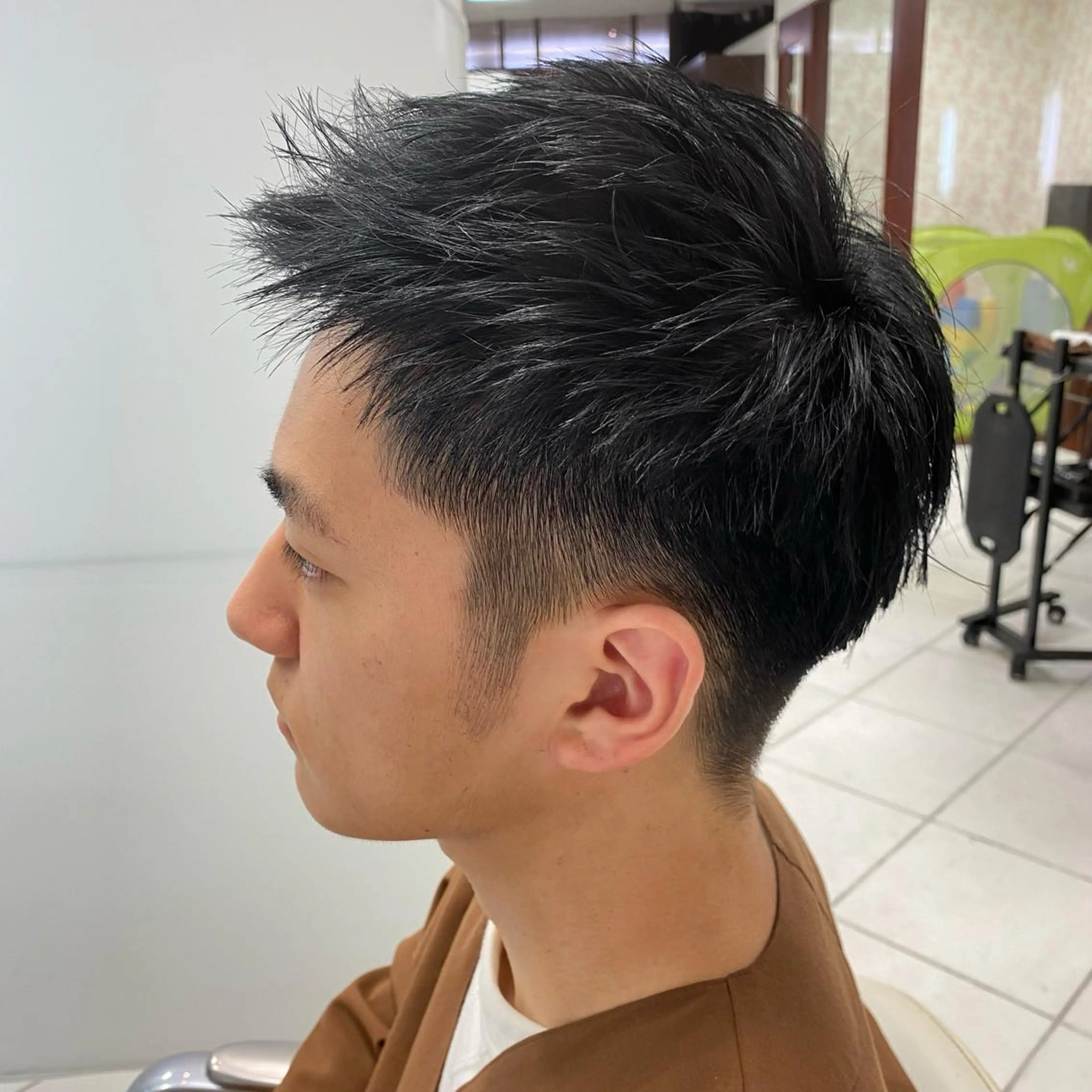 ショート サイトウ リョウヤのヘアスタイル